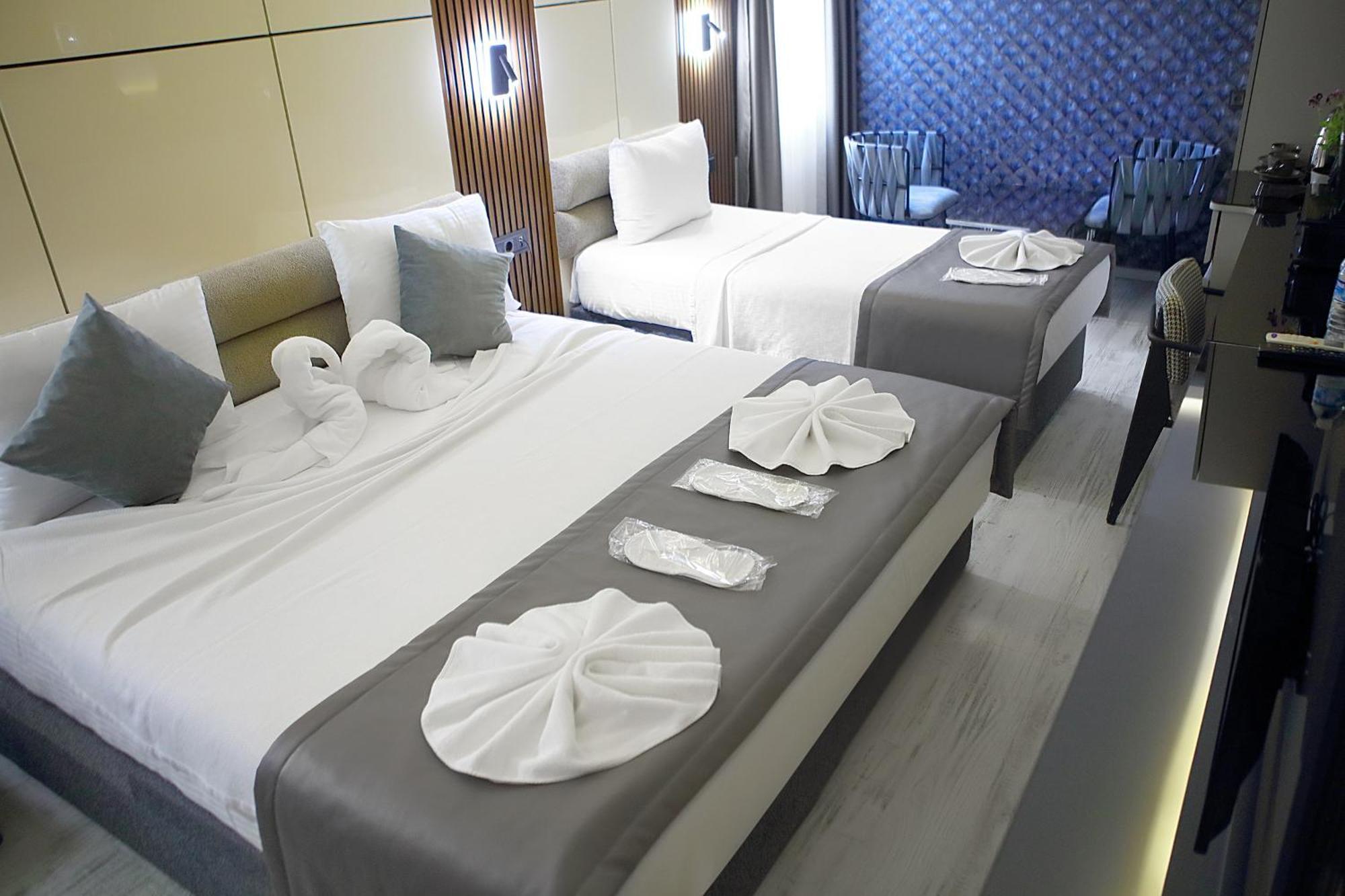 Luxury Triple Room