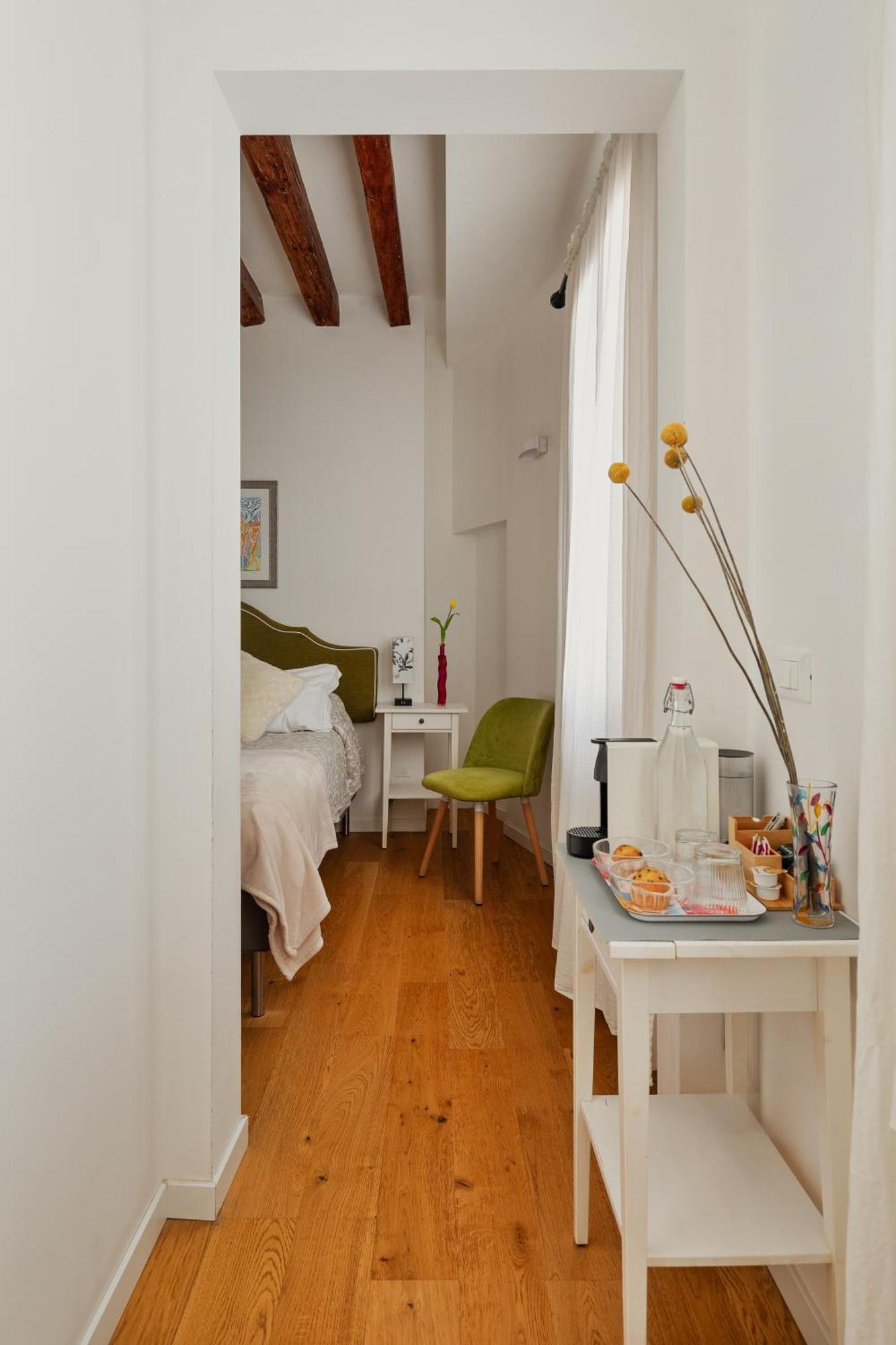 Double or Twin Room Private Bathroom