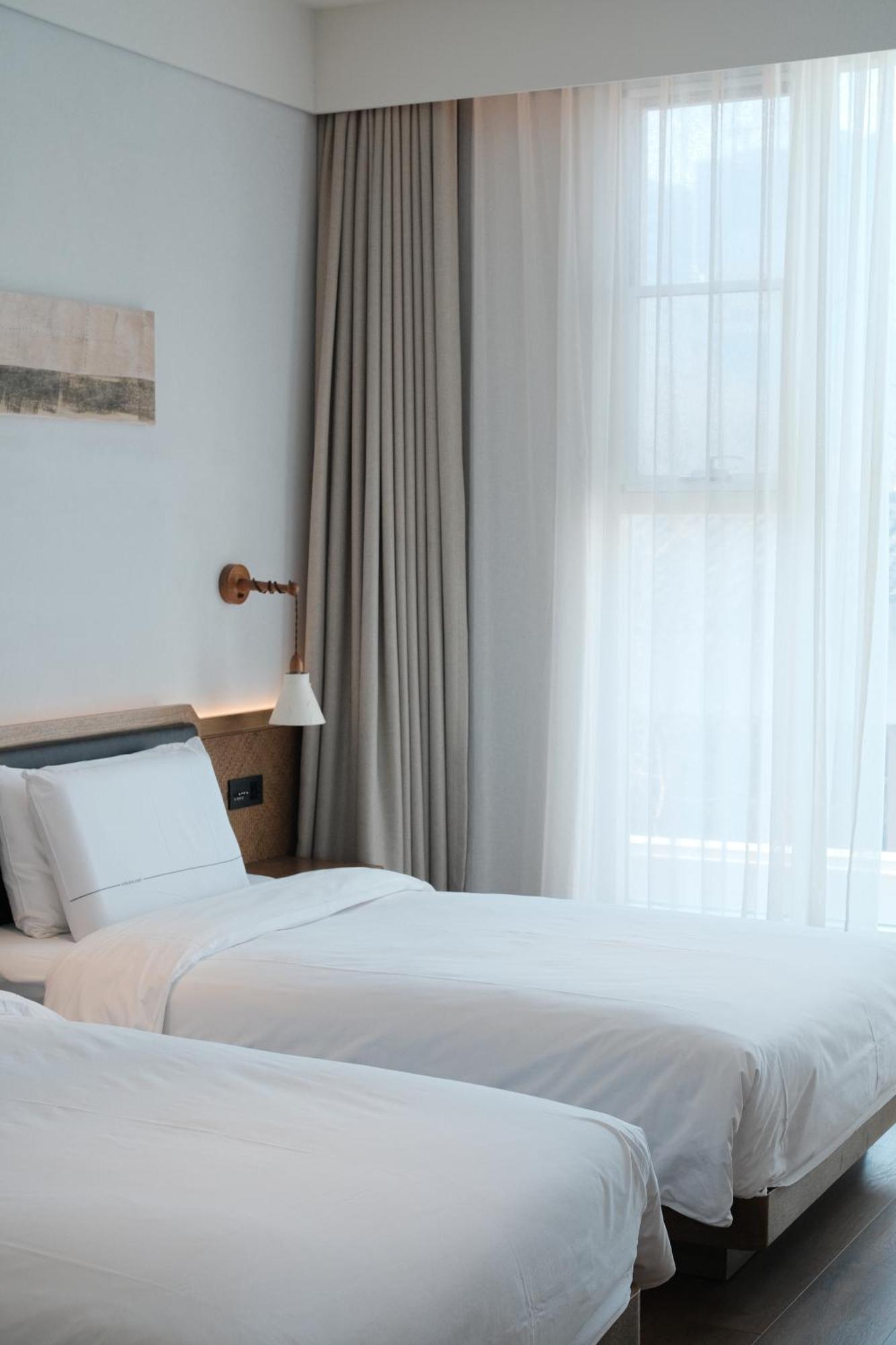 Pure Twin Room