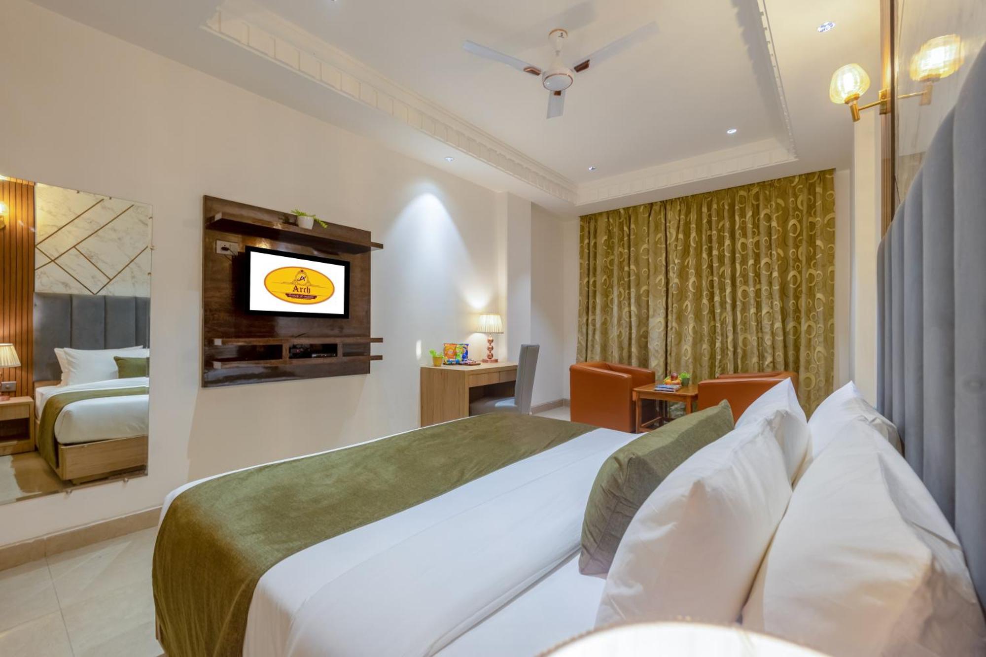 Habitación con cama extragrande.