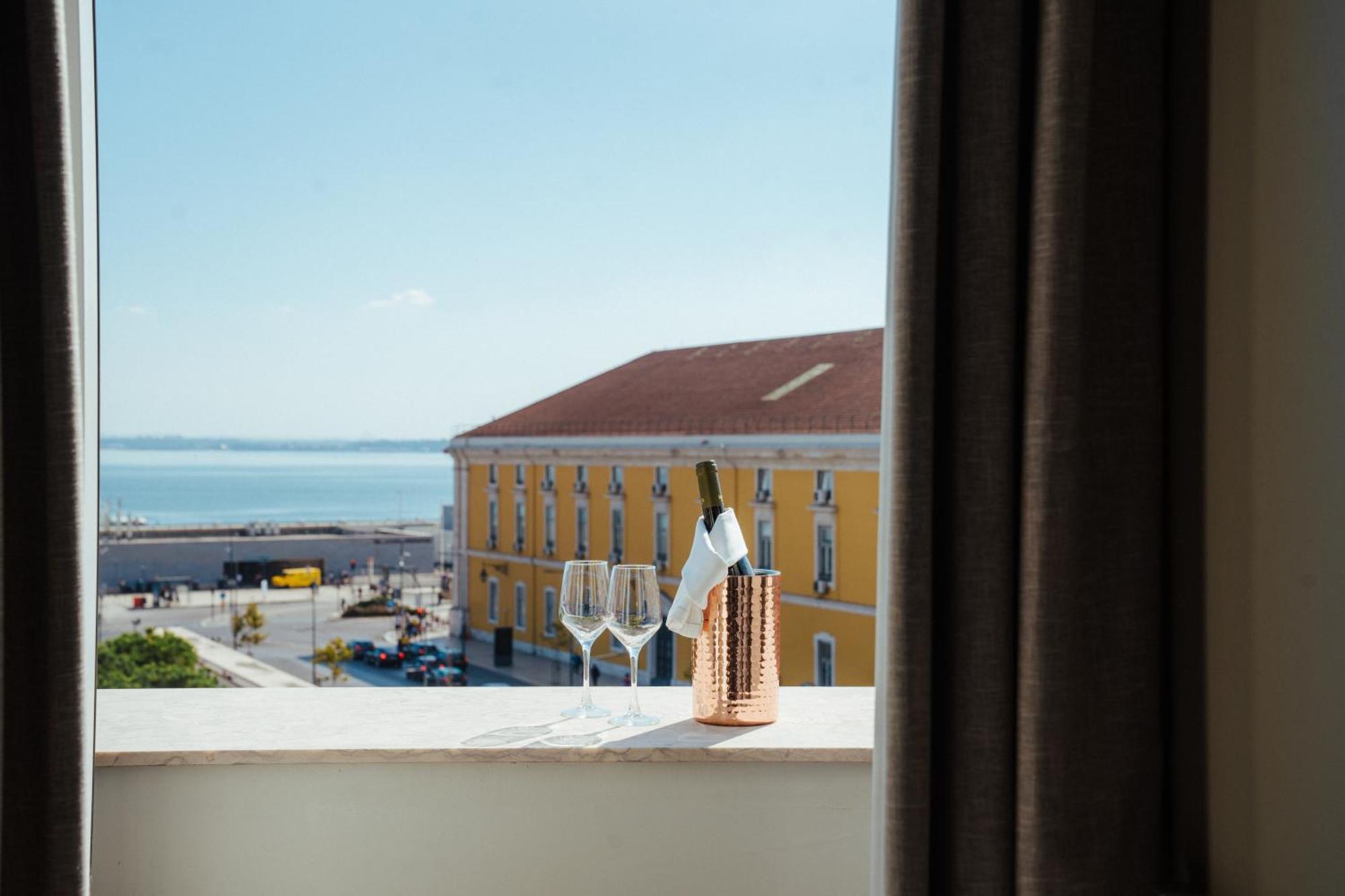 Premium Suite with River View,1759147860:JPEG