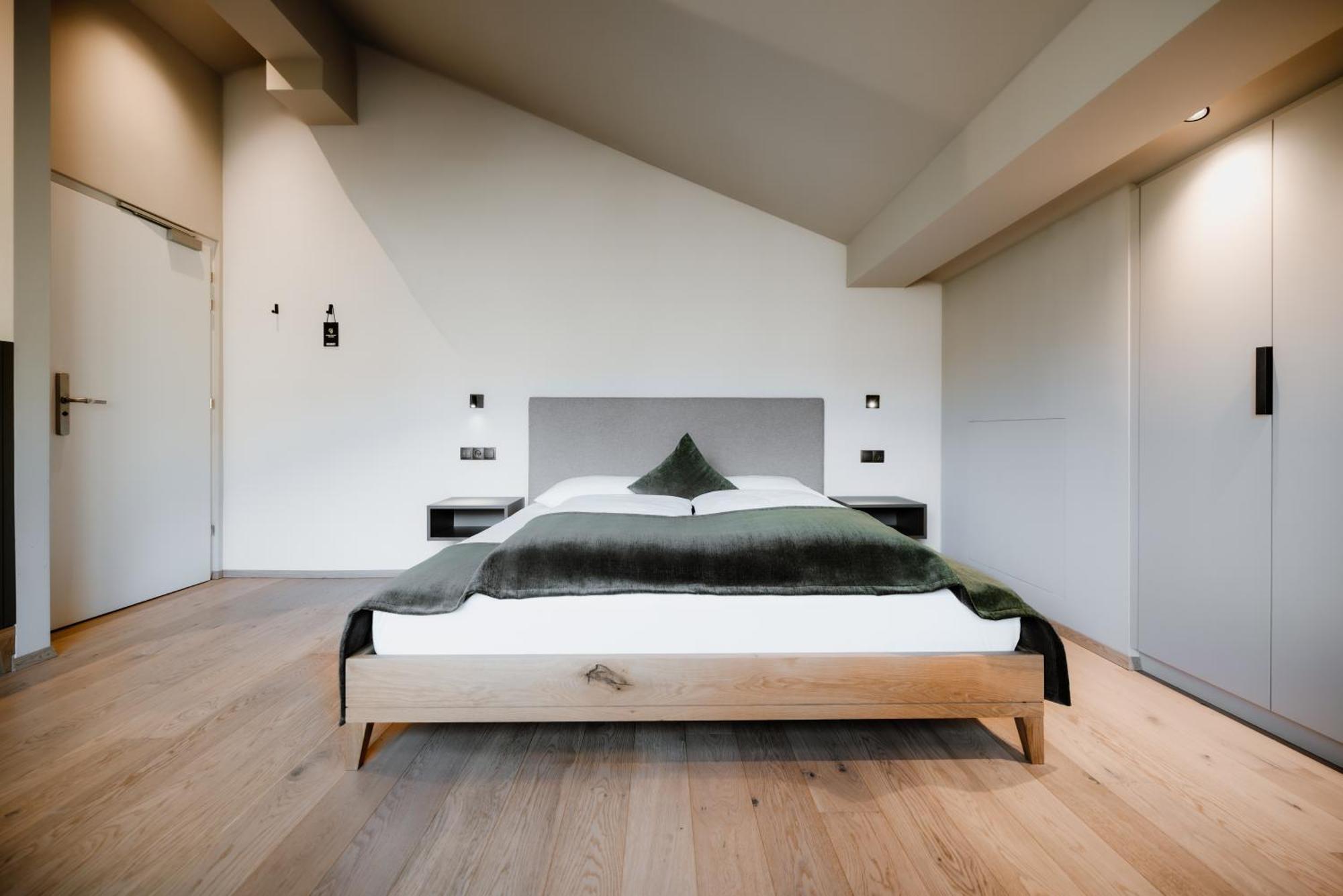 Double Room Mountain View