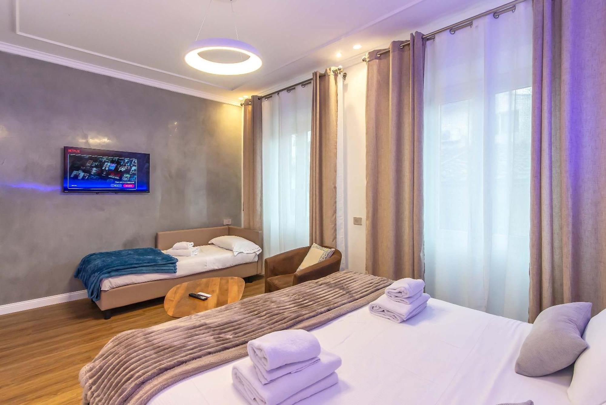 Classic Triple Room