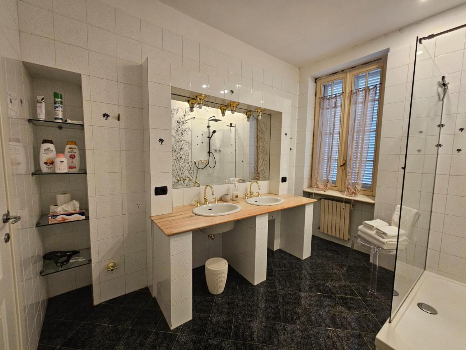 Double Room Private External Bathroom