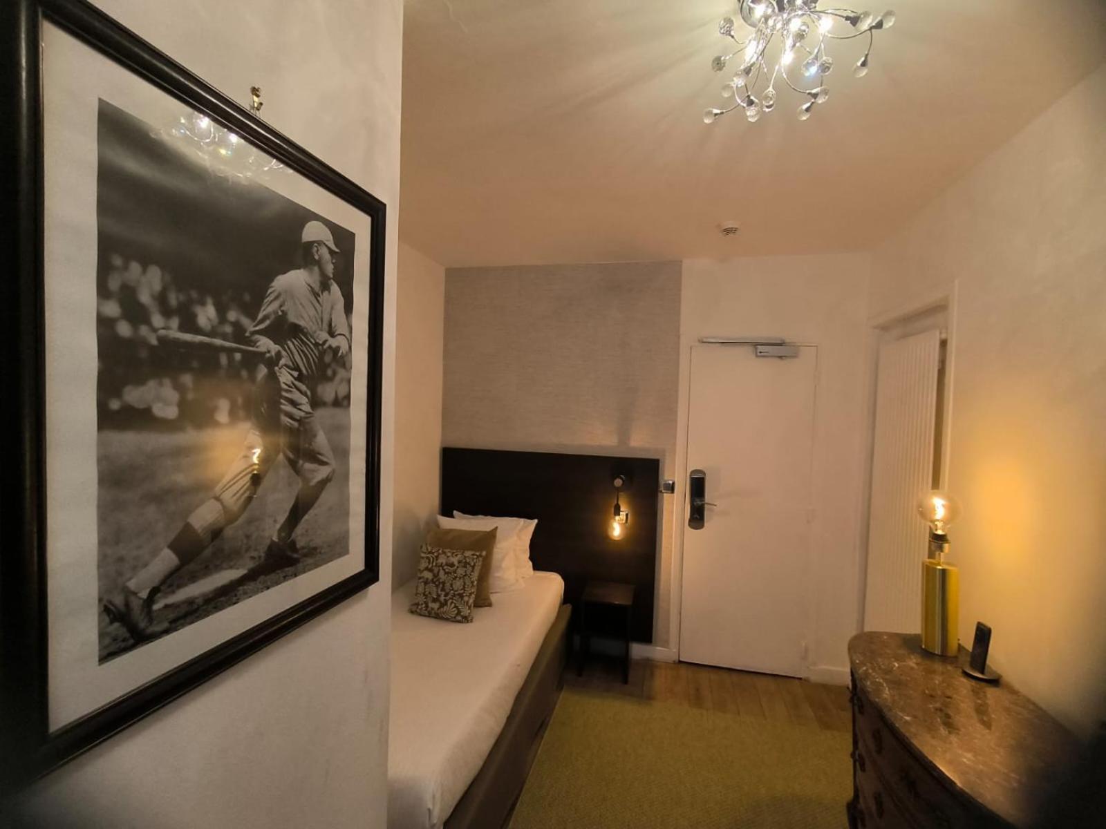 Classic Single Room