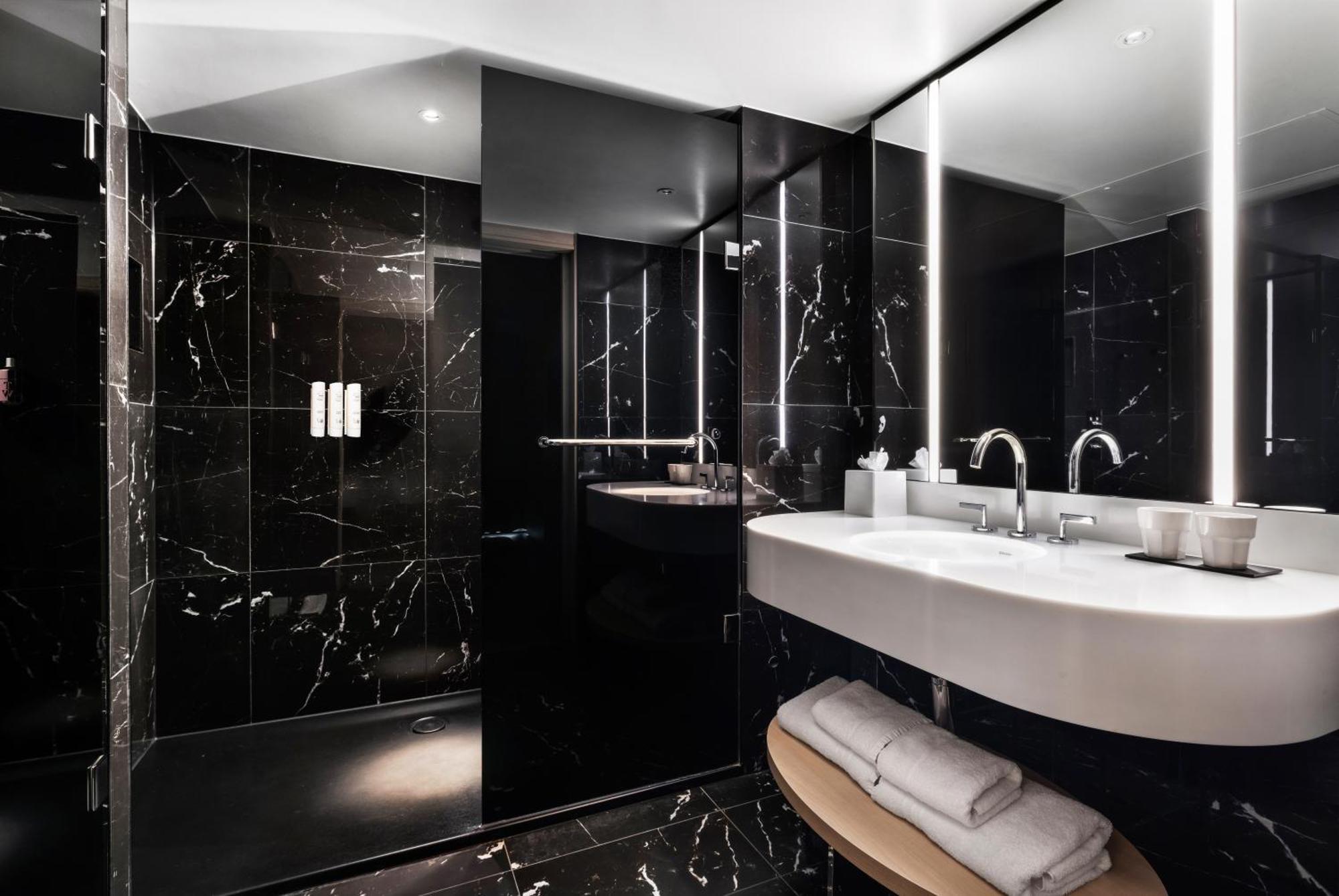 King One Bedroom Suite