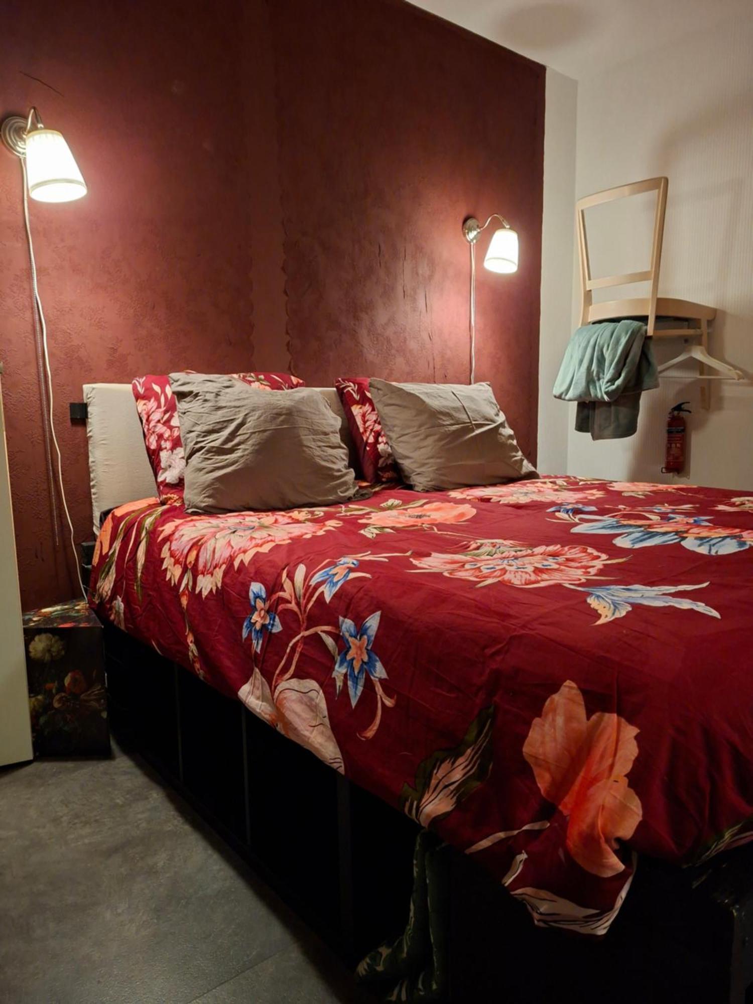 Double Room Private Bathroom