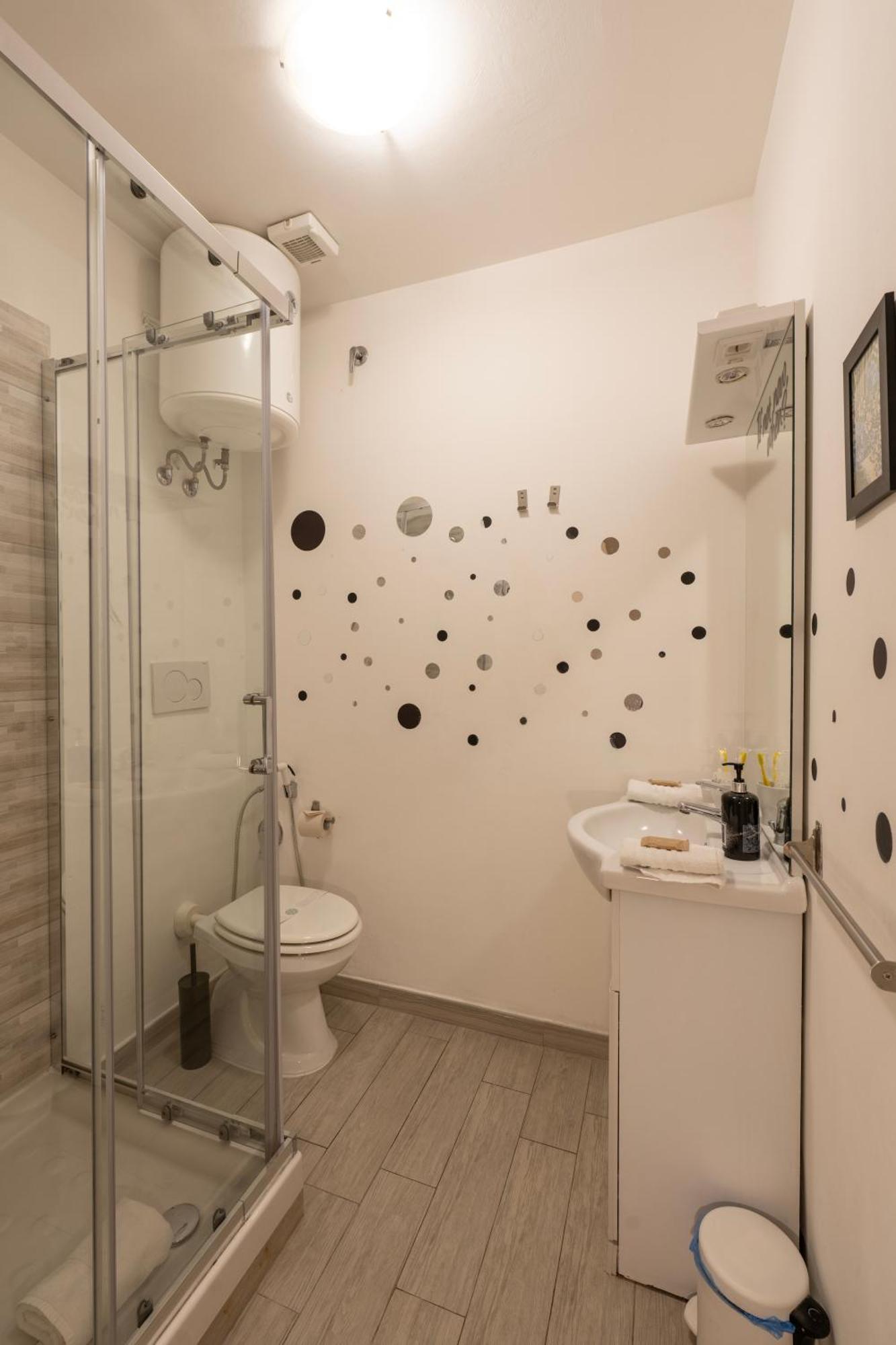 Double Room Private Bathroom