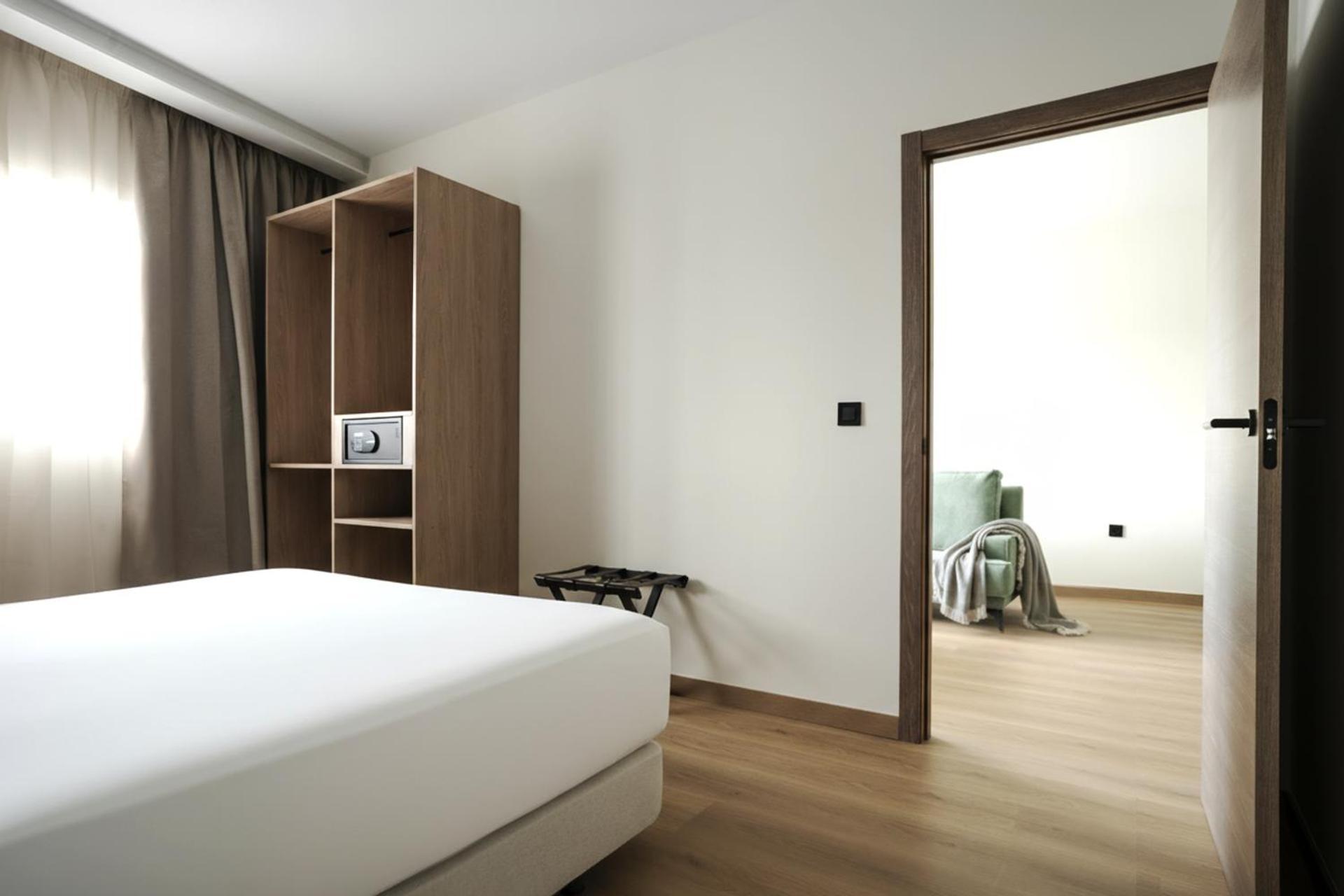 One-Bedroom Apartment Terrace