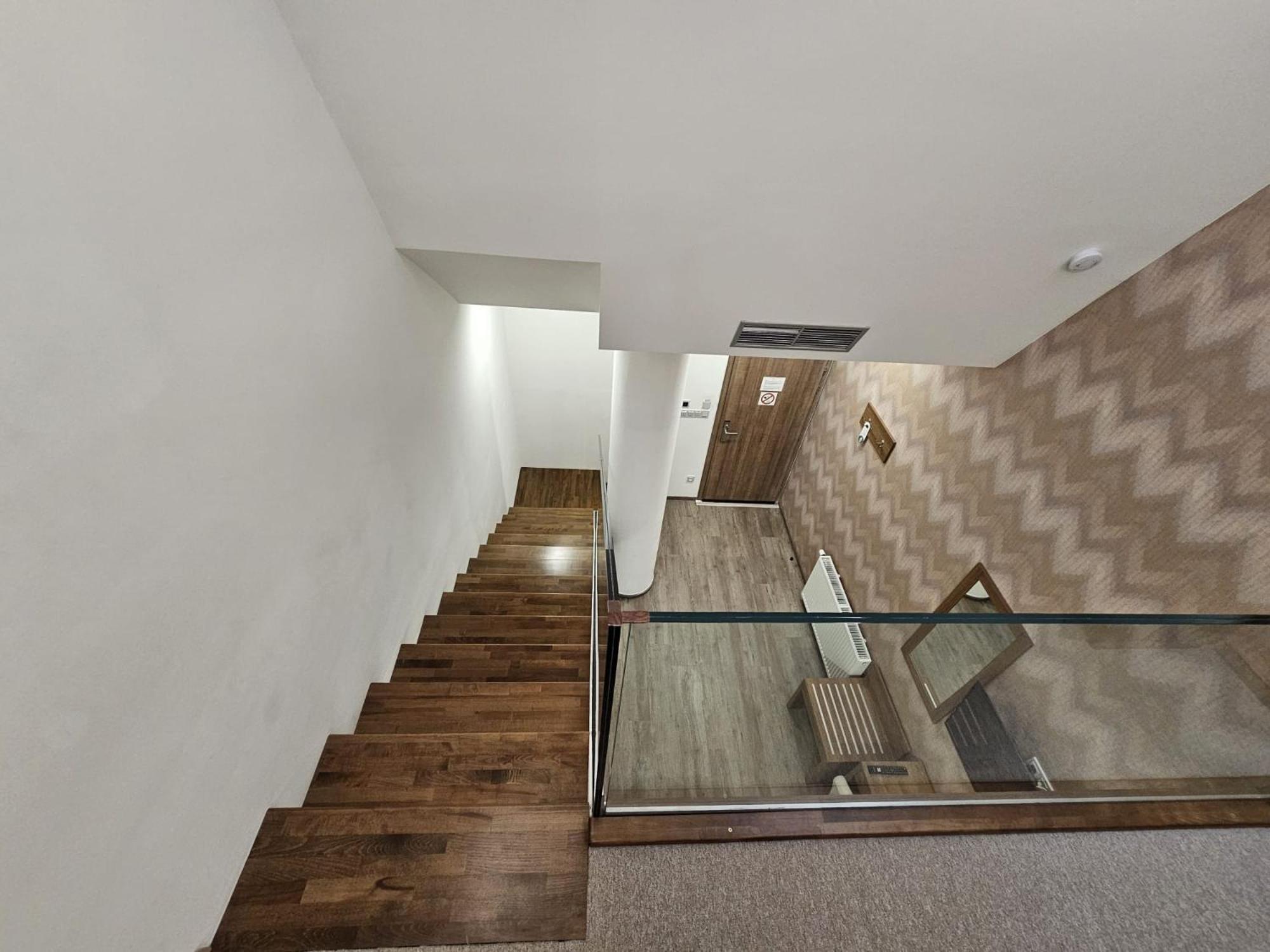 Studio Split Level