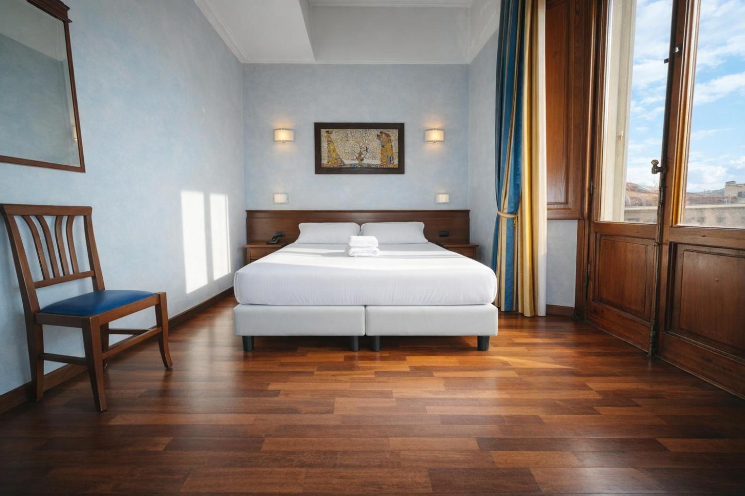 Double or Twin Room Cathedral view