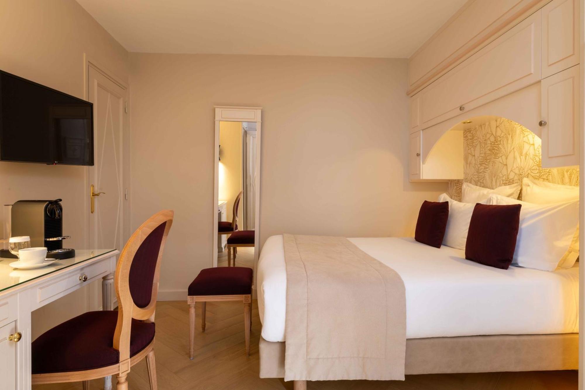 Superior Single Room