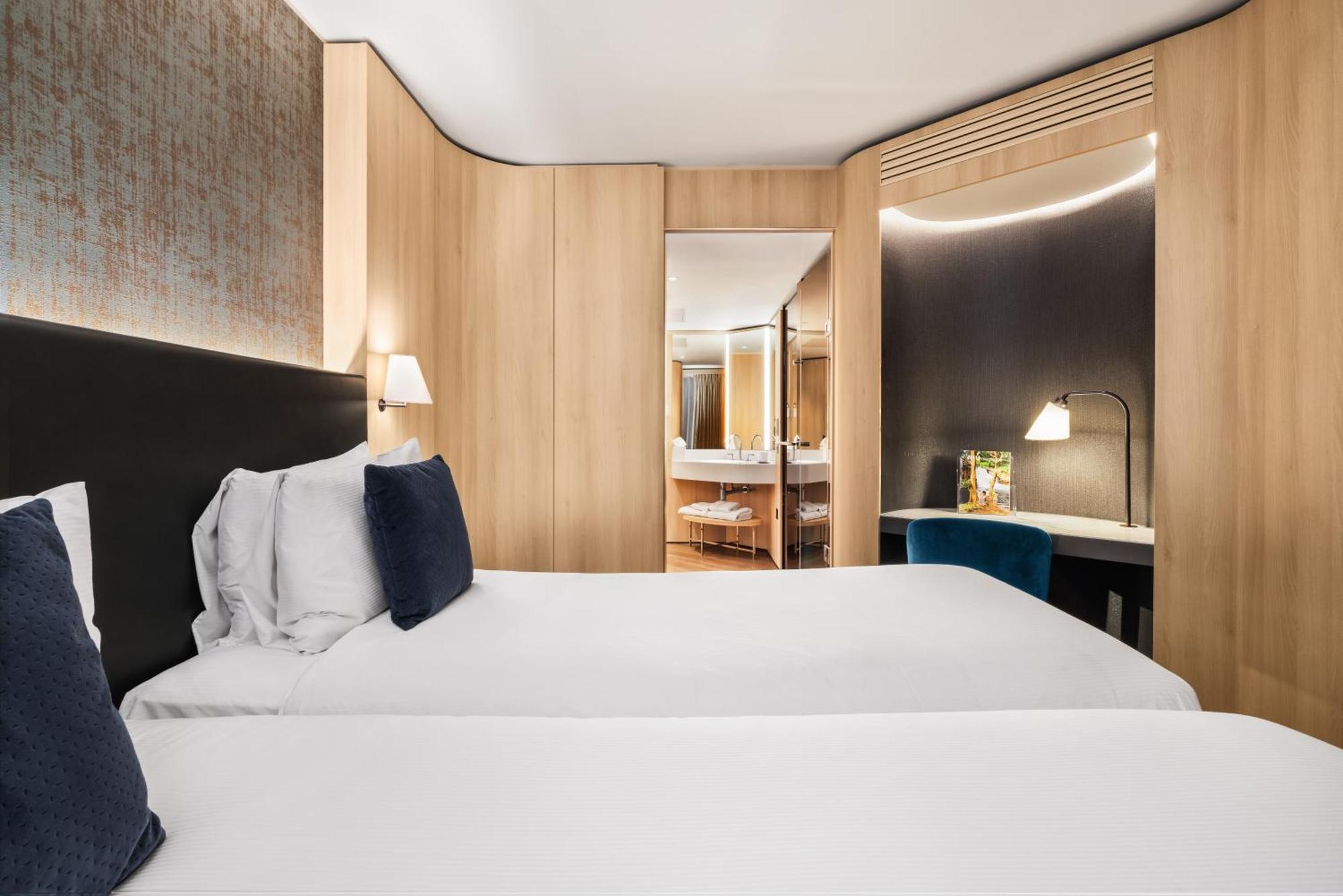 Deluxe Twin Room