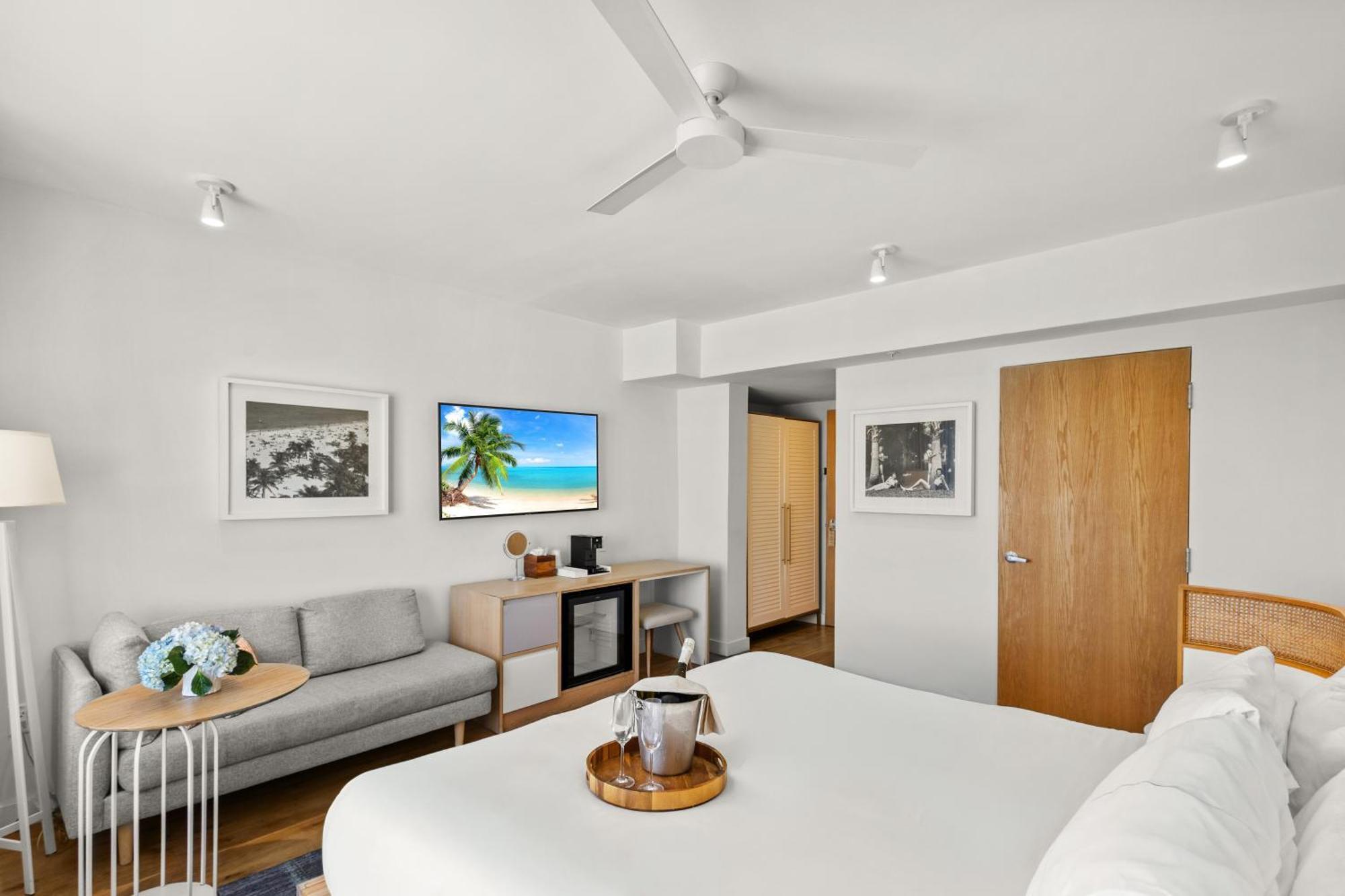 Partial Ocean View King