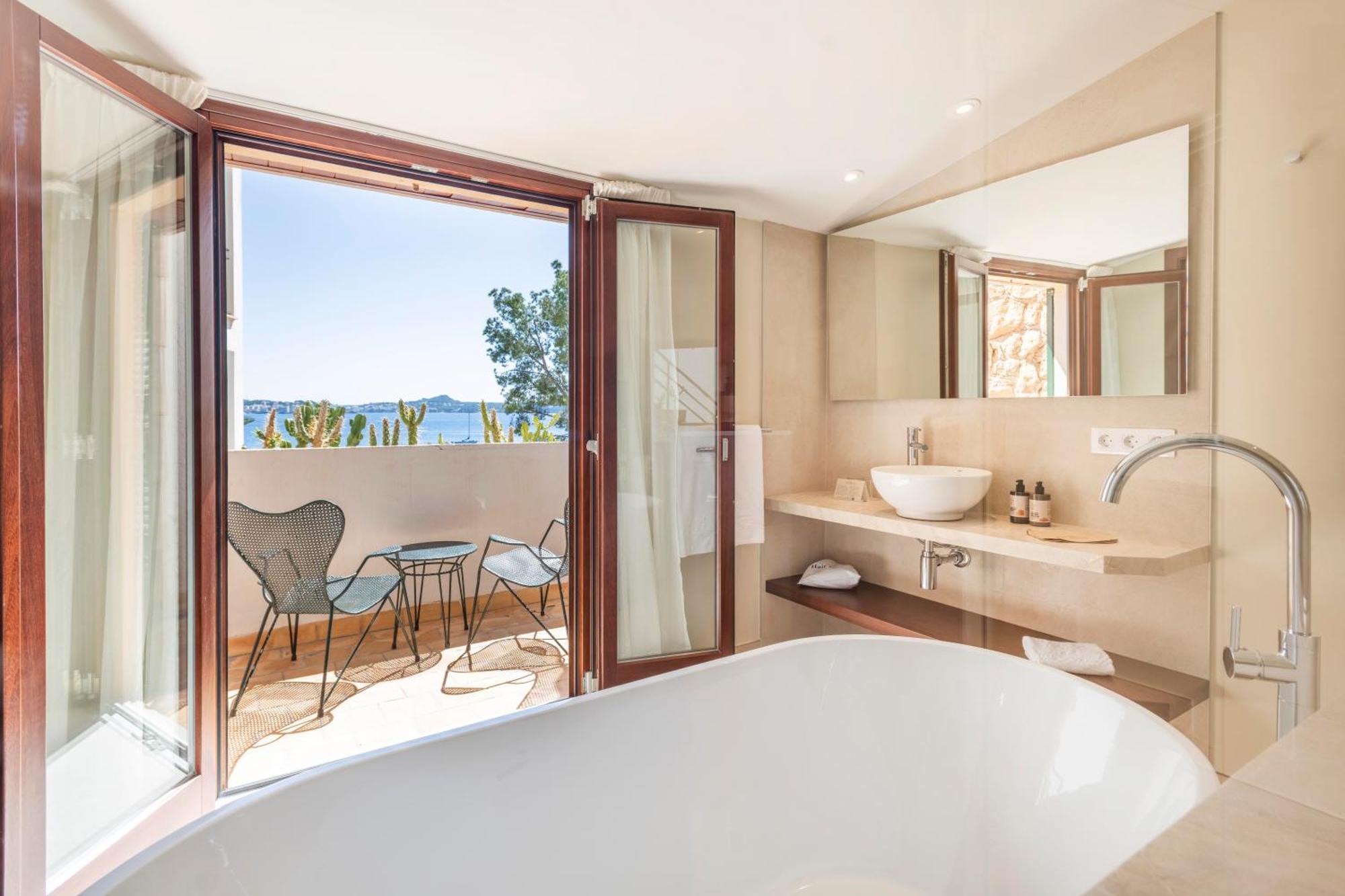 Deluxe Double Room Balcony Sea View