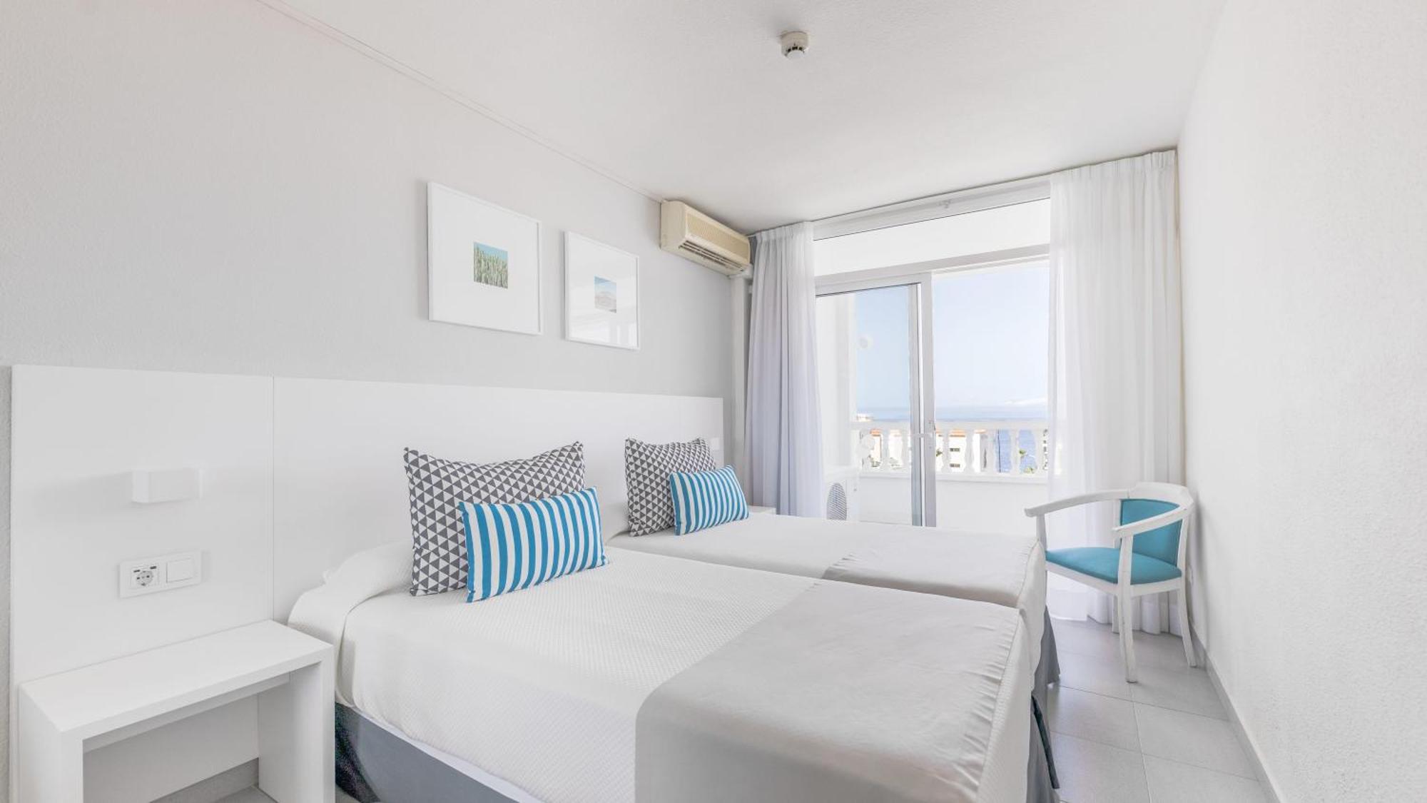 Standard Double or Twin Room Sea View