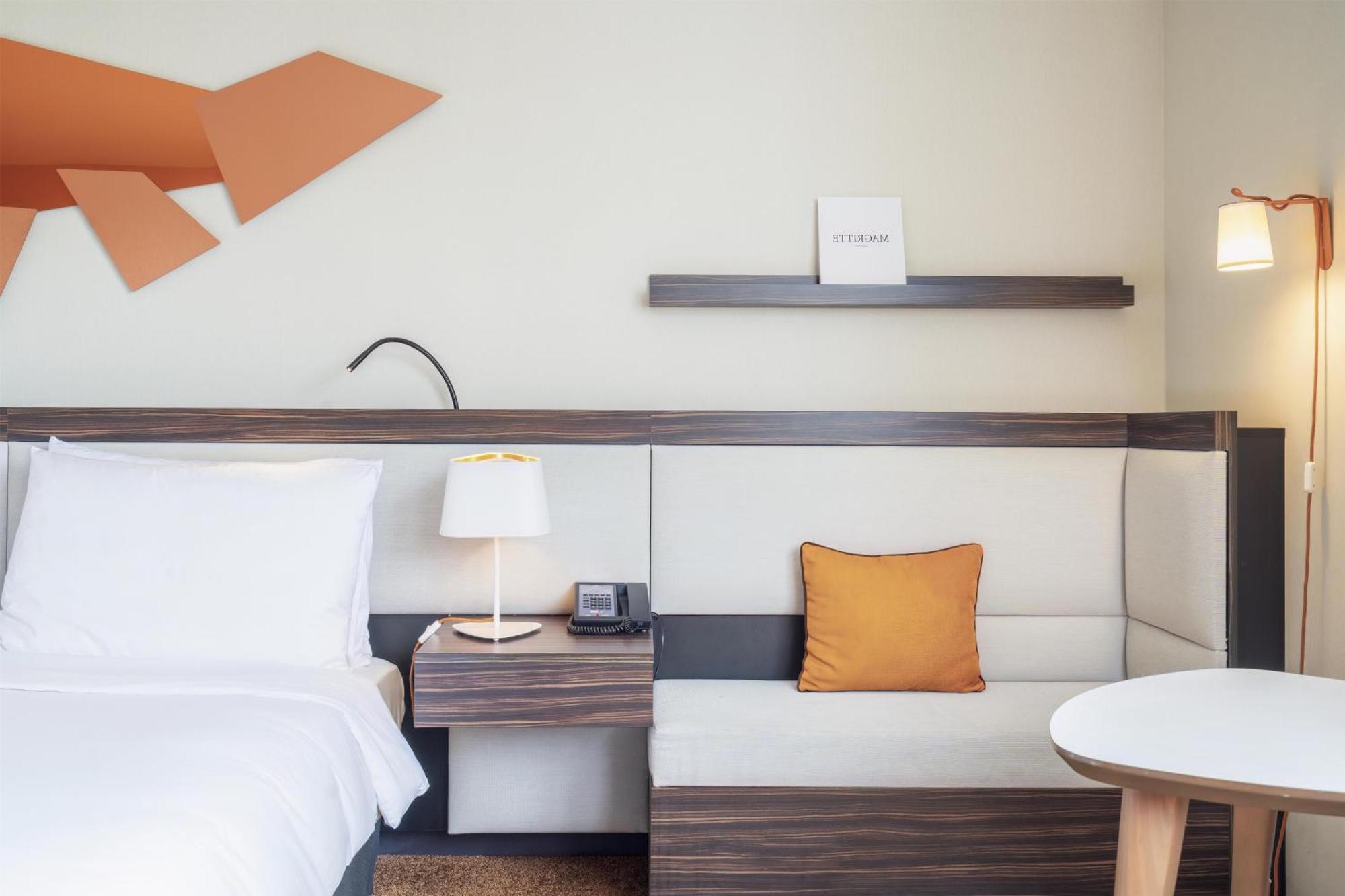 Deluxe Kamer met Kingsize Bed en Uitzicht op de Tuin