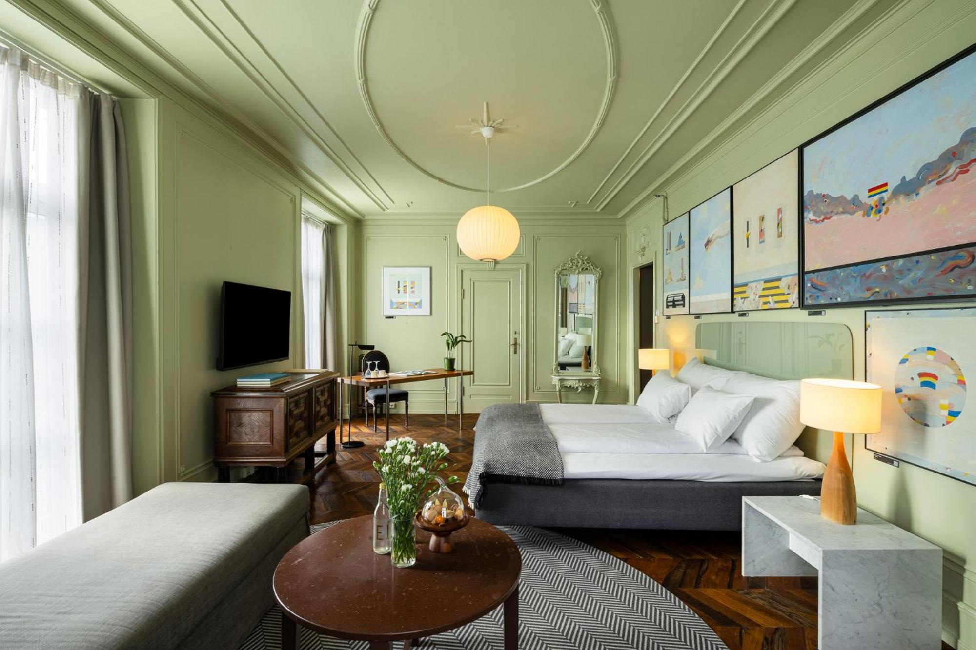 Junior King Suite,1758297443:JPEG
