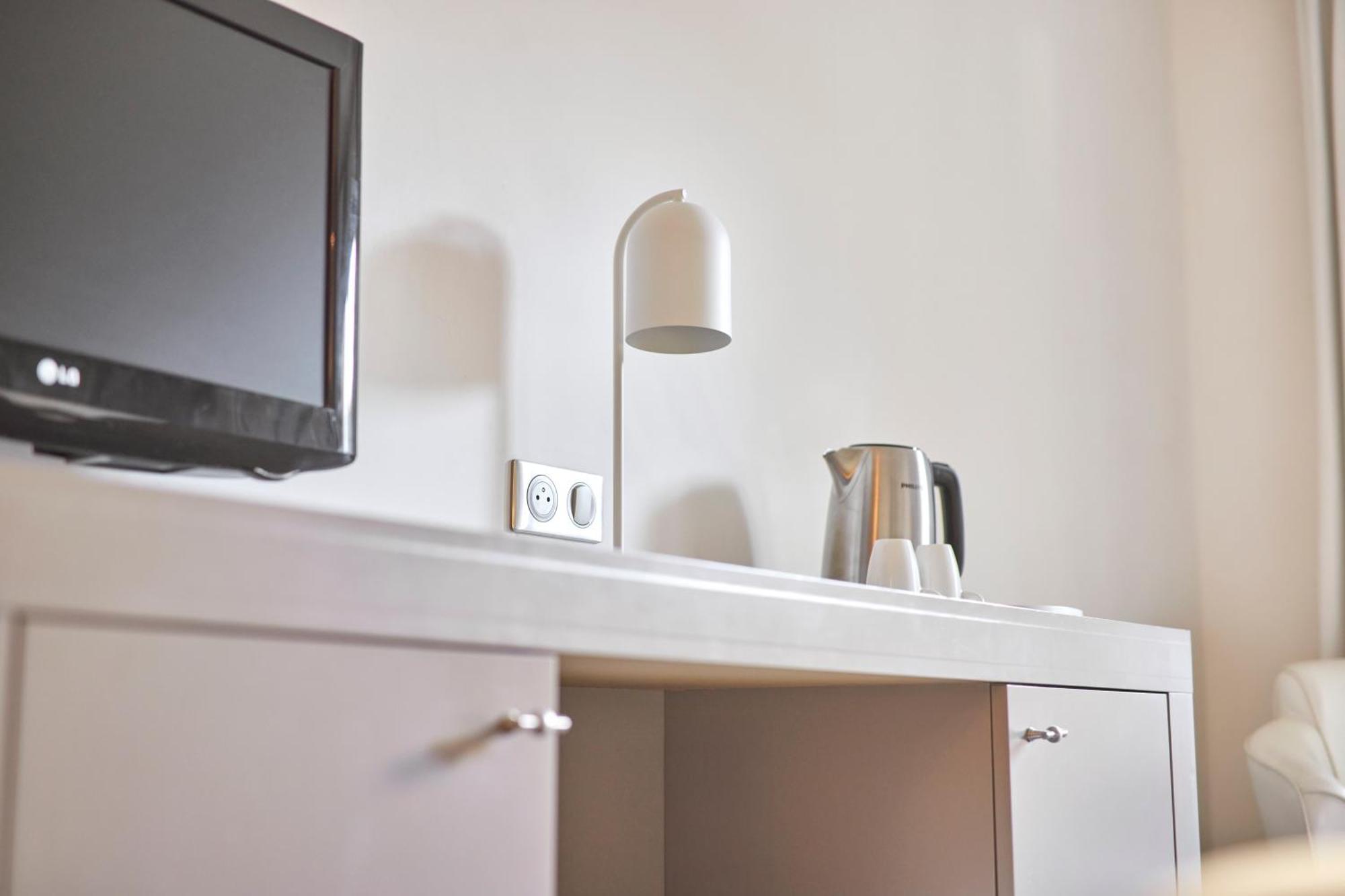 Comfort room