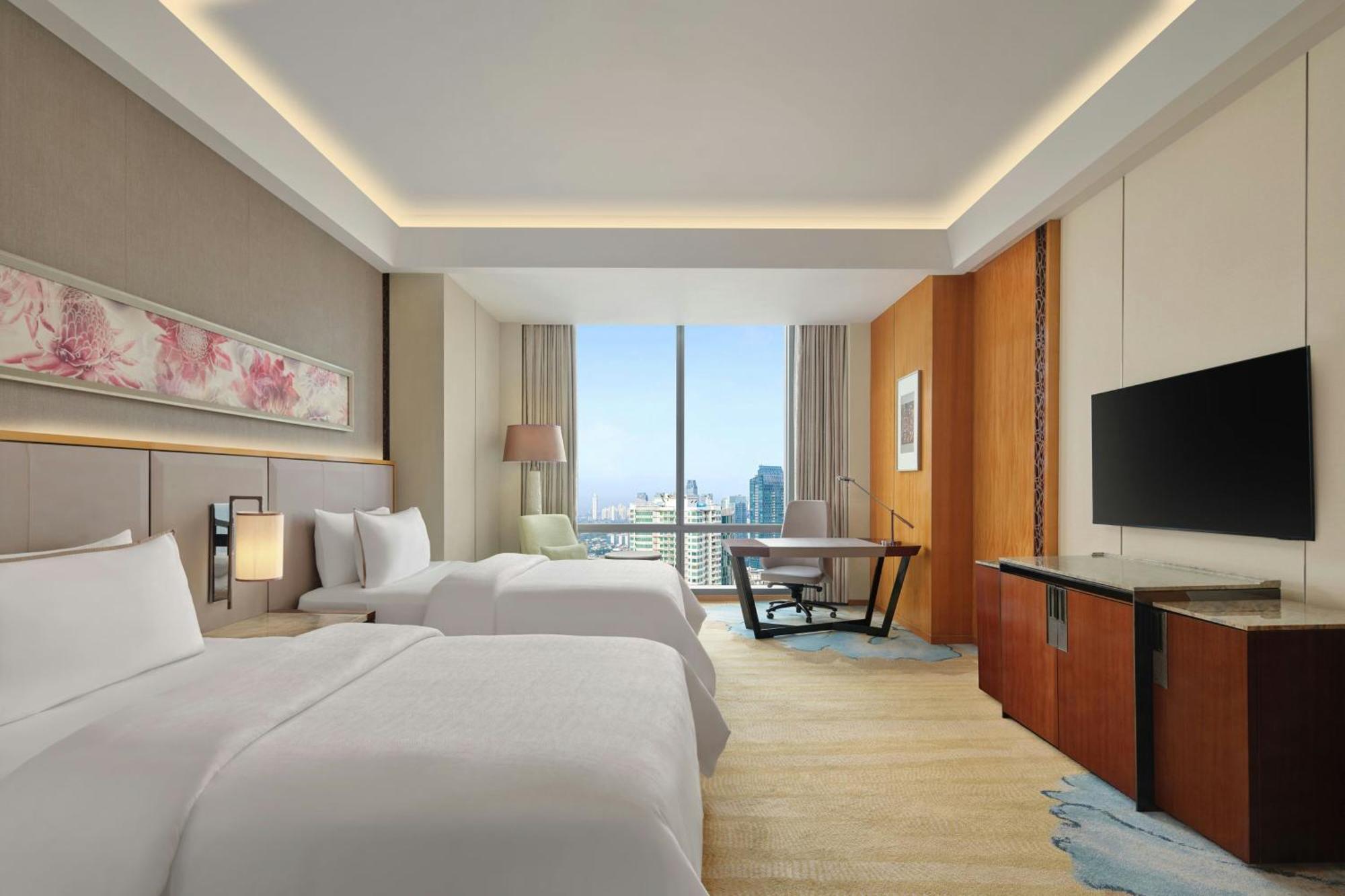 Deluxe Double Room Skyline View