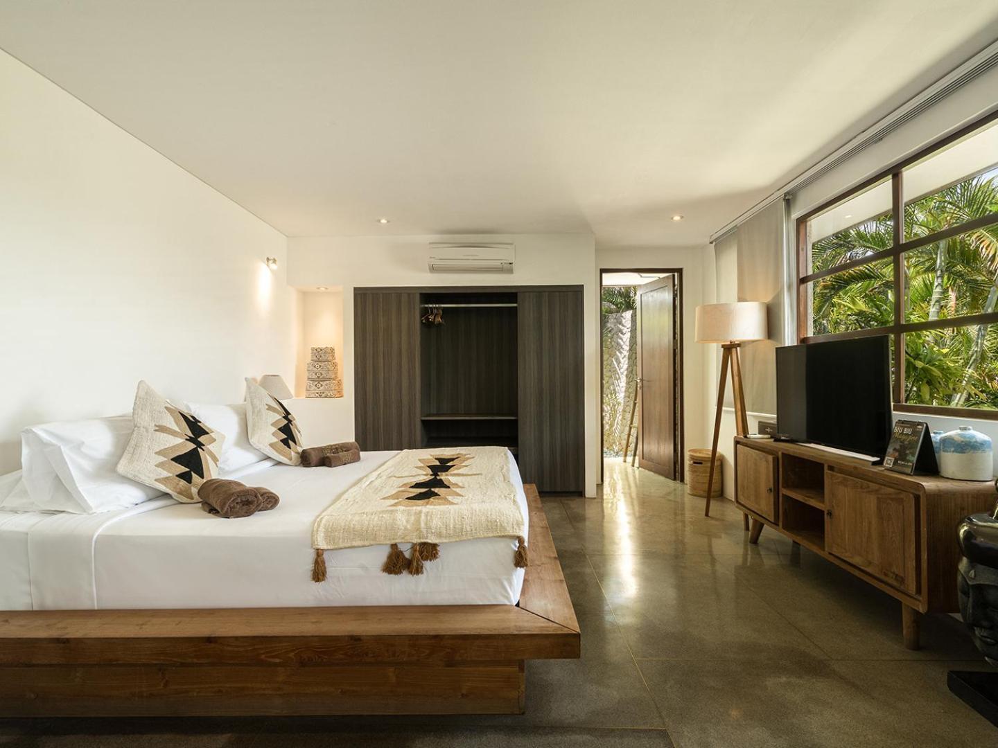 Modern Lodge