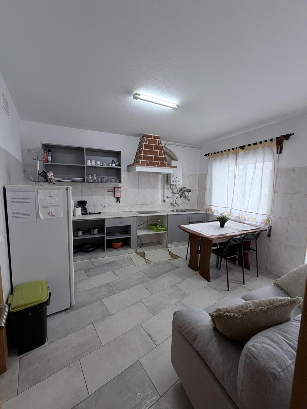 Twin Room Private Bathroom