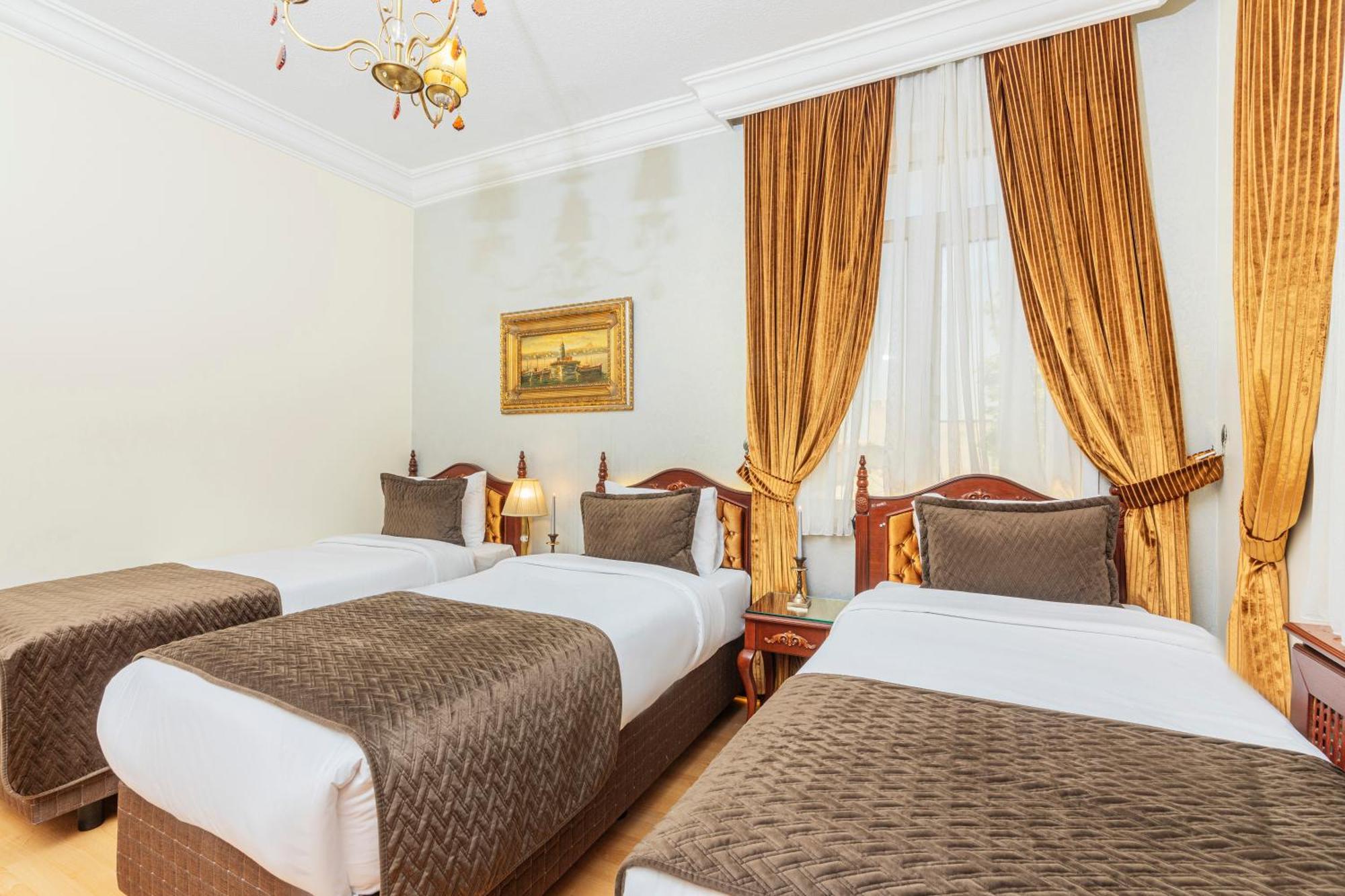 Triple Room