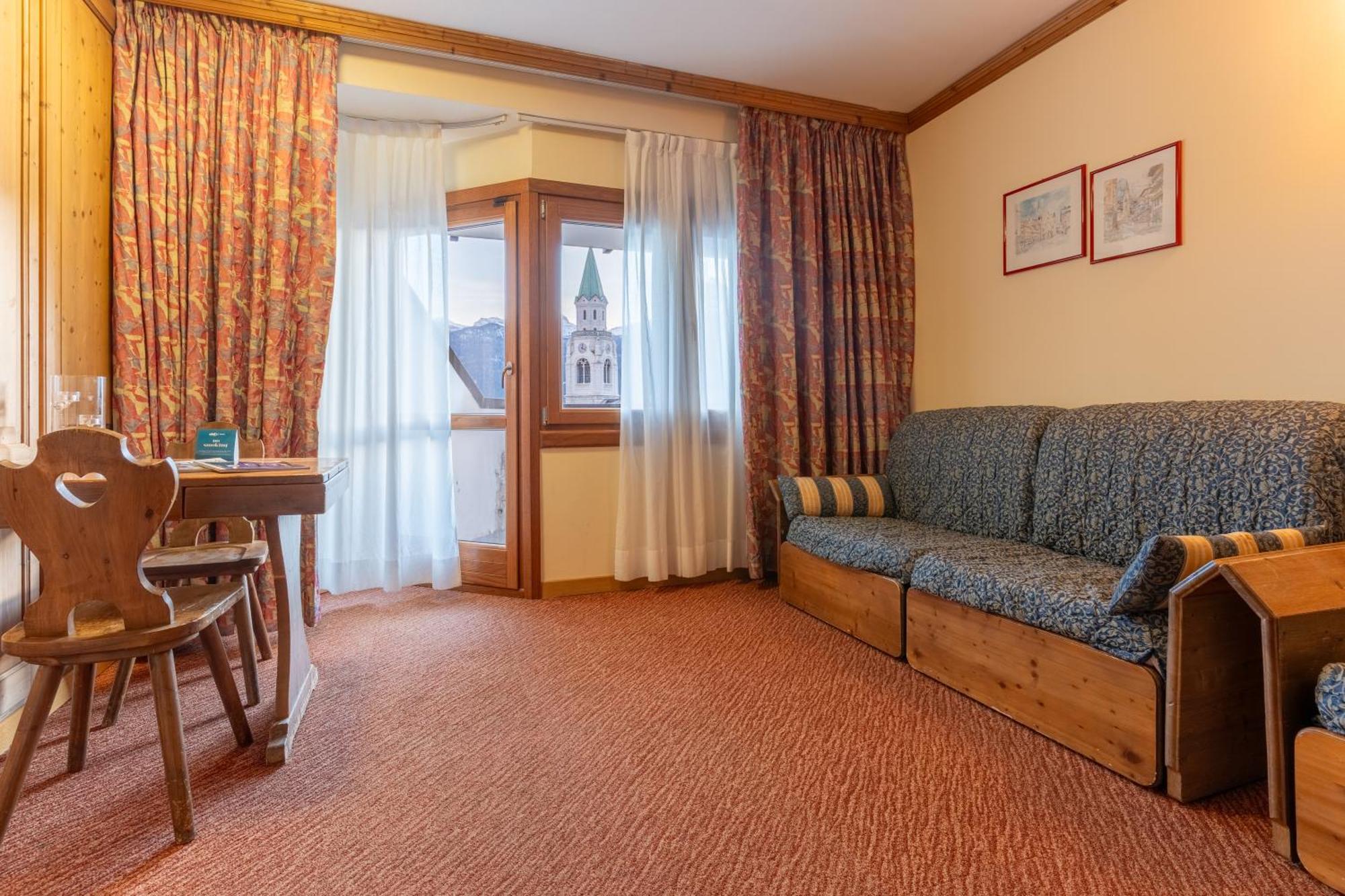 Superior Triple Room Mountain view