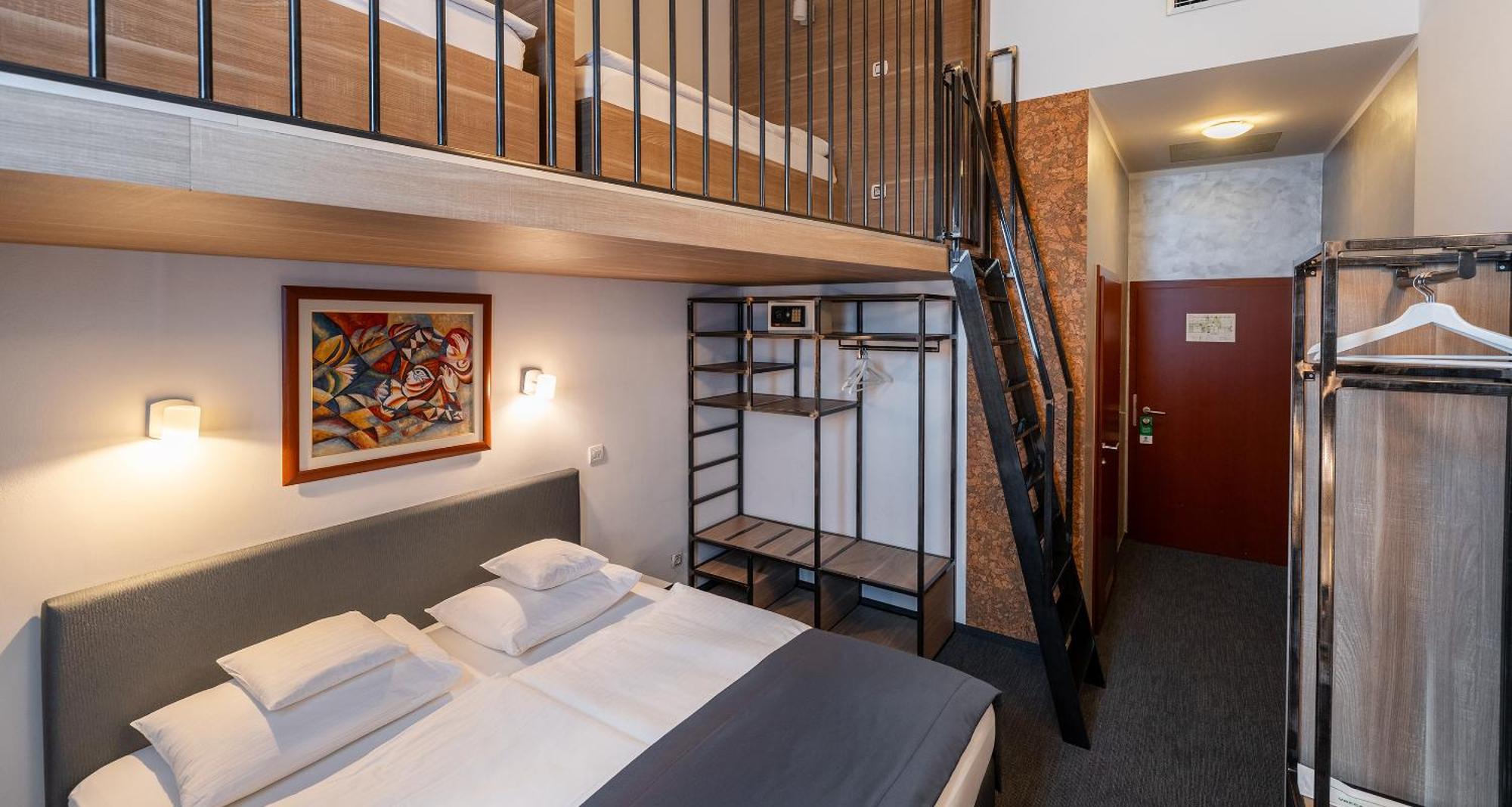 Family Loft Room