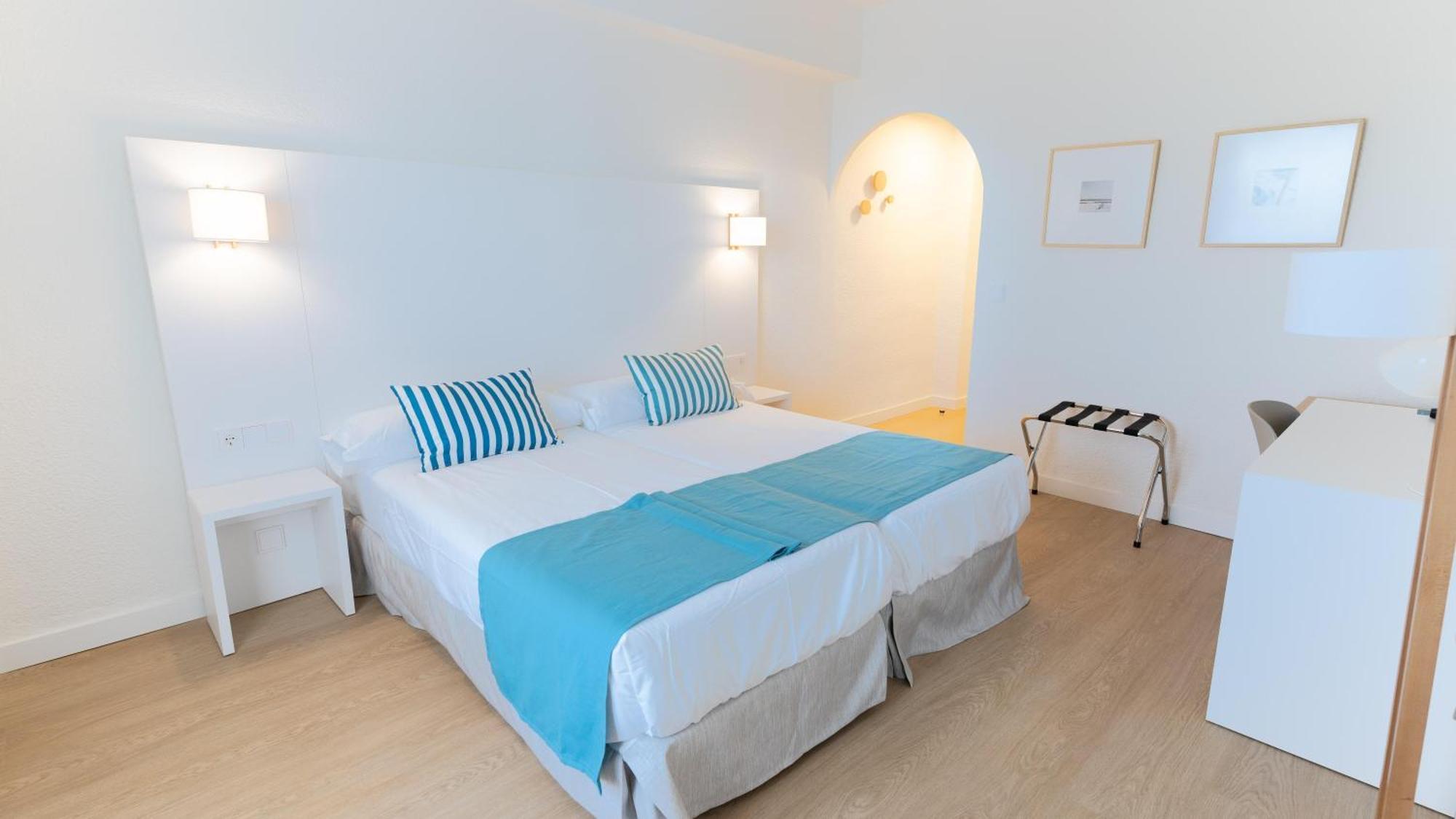 Tweepersoonskamer met 2 Aparte Bedden