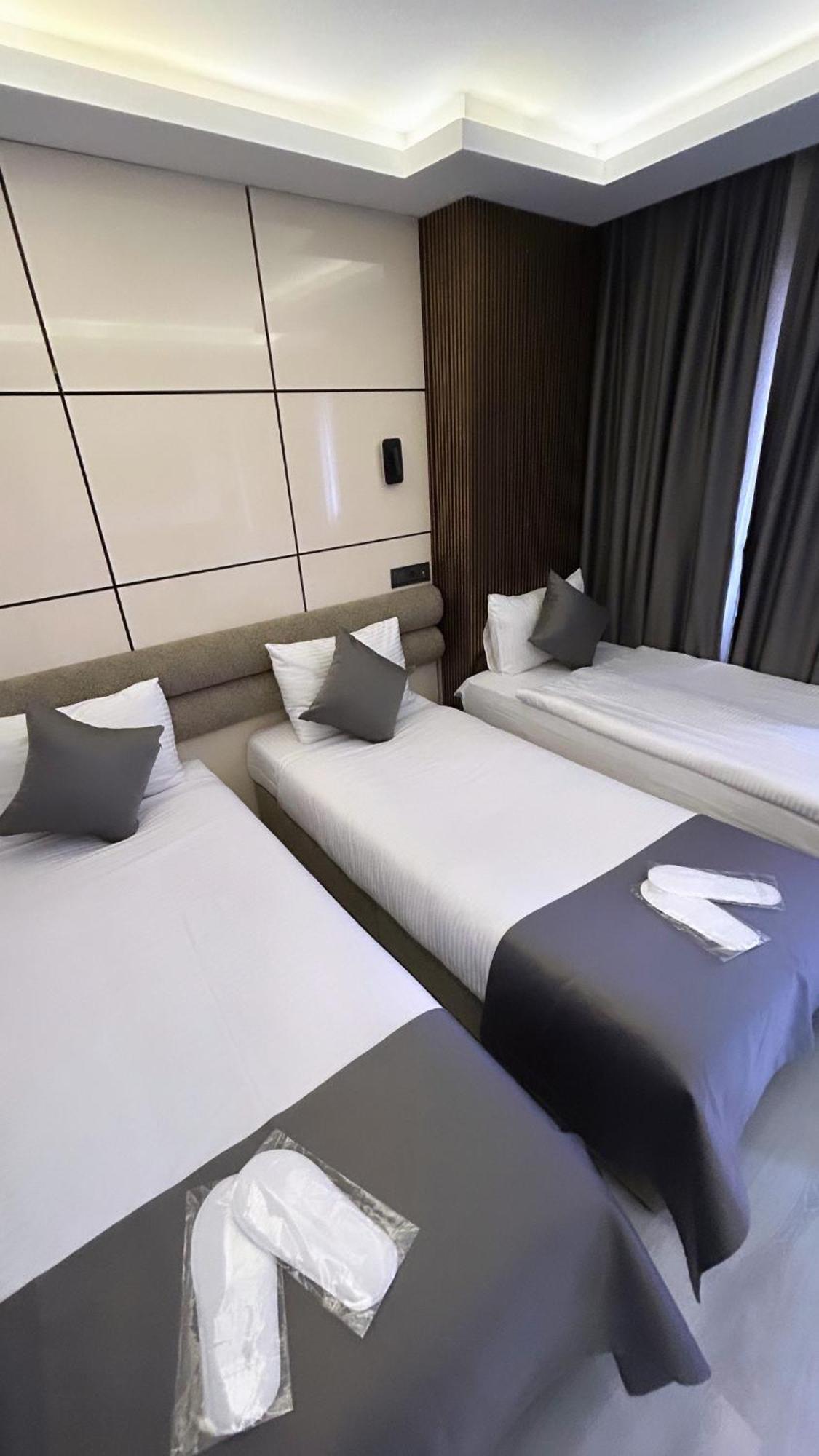 Triple Room Balcony
