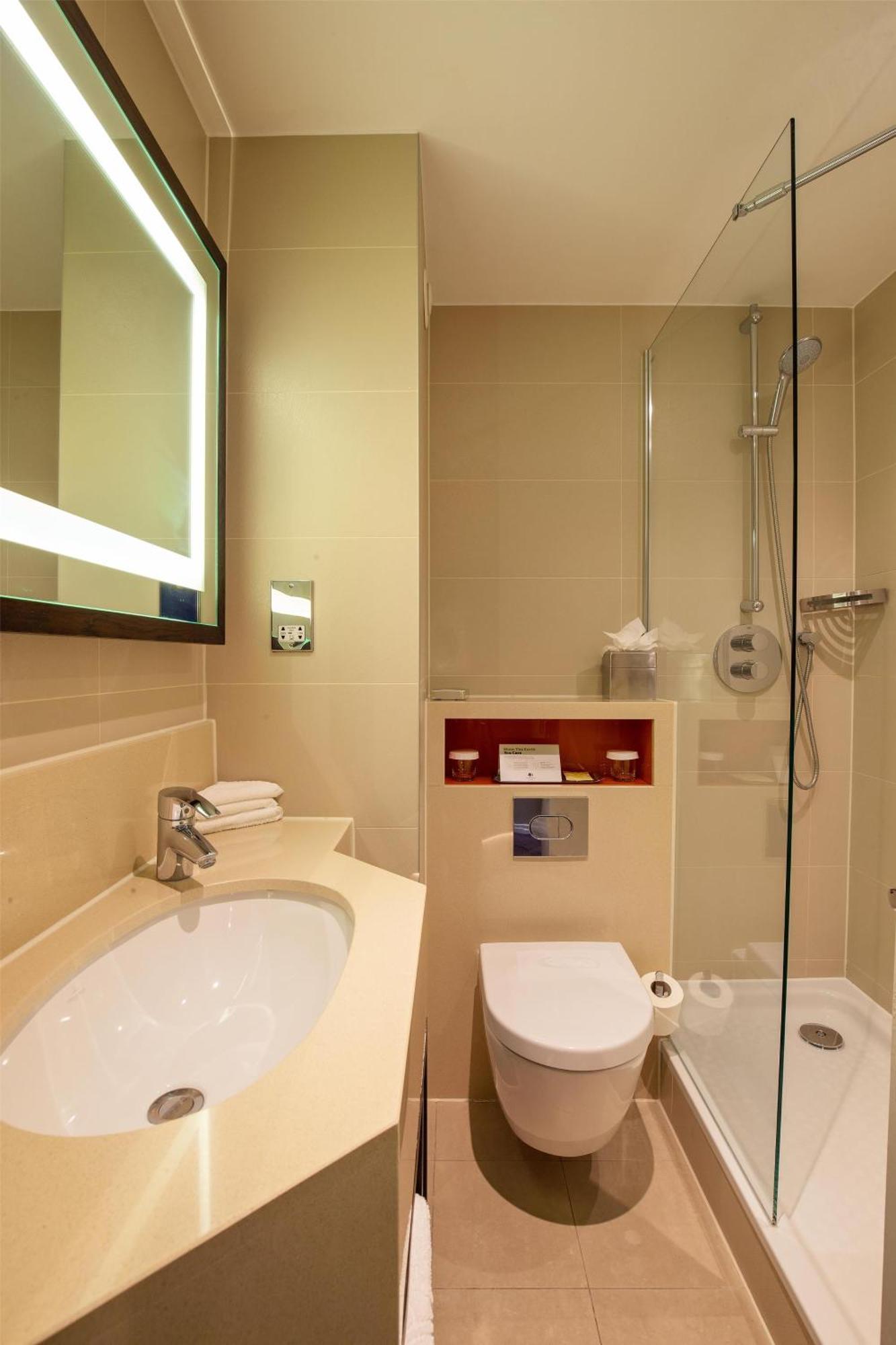 Queen Room - Mobility Access,1765793749:JPEG
