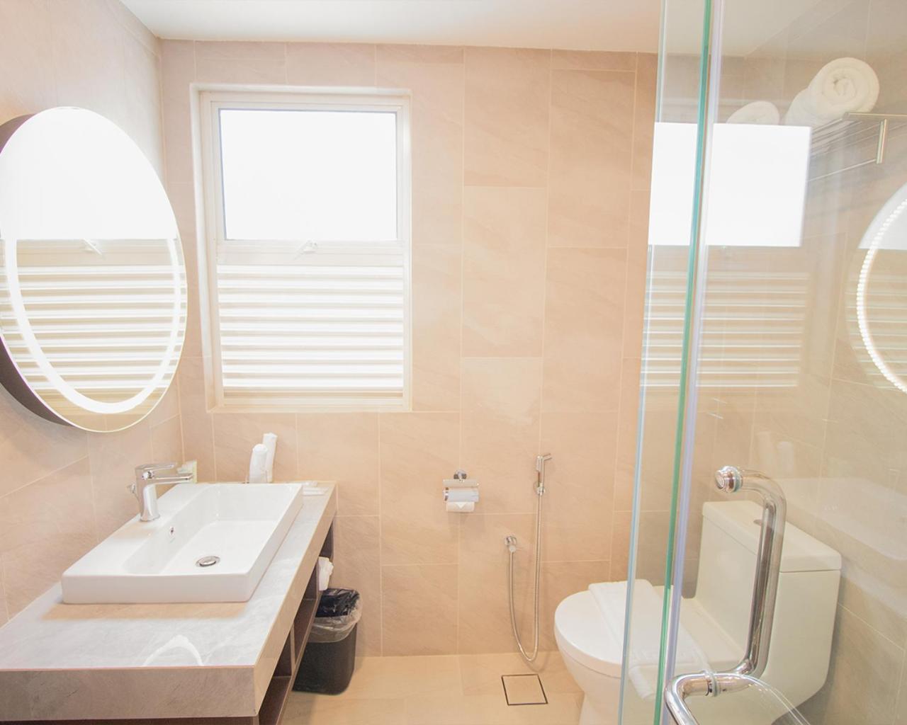 Deluxe King Sea View