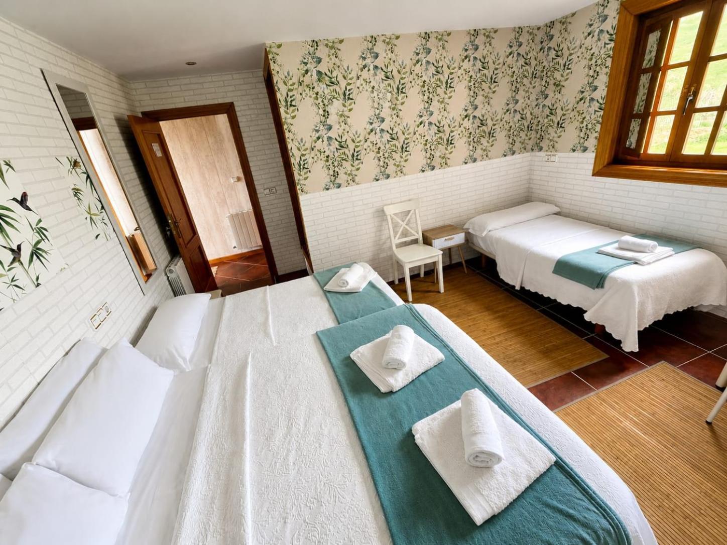 Family Room,1766206708:JPEG