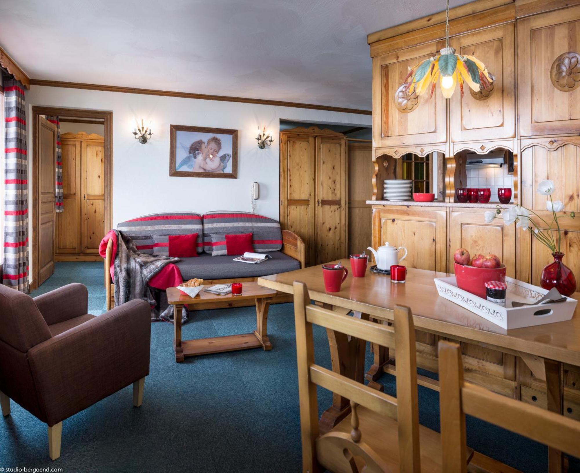 Two-Bedroom Apartment Cabin Montana Soleil