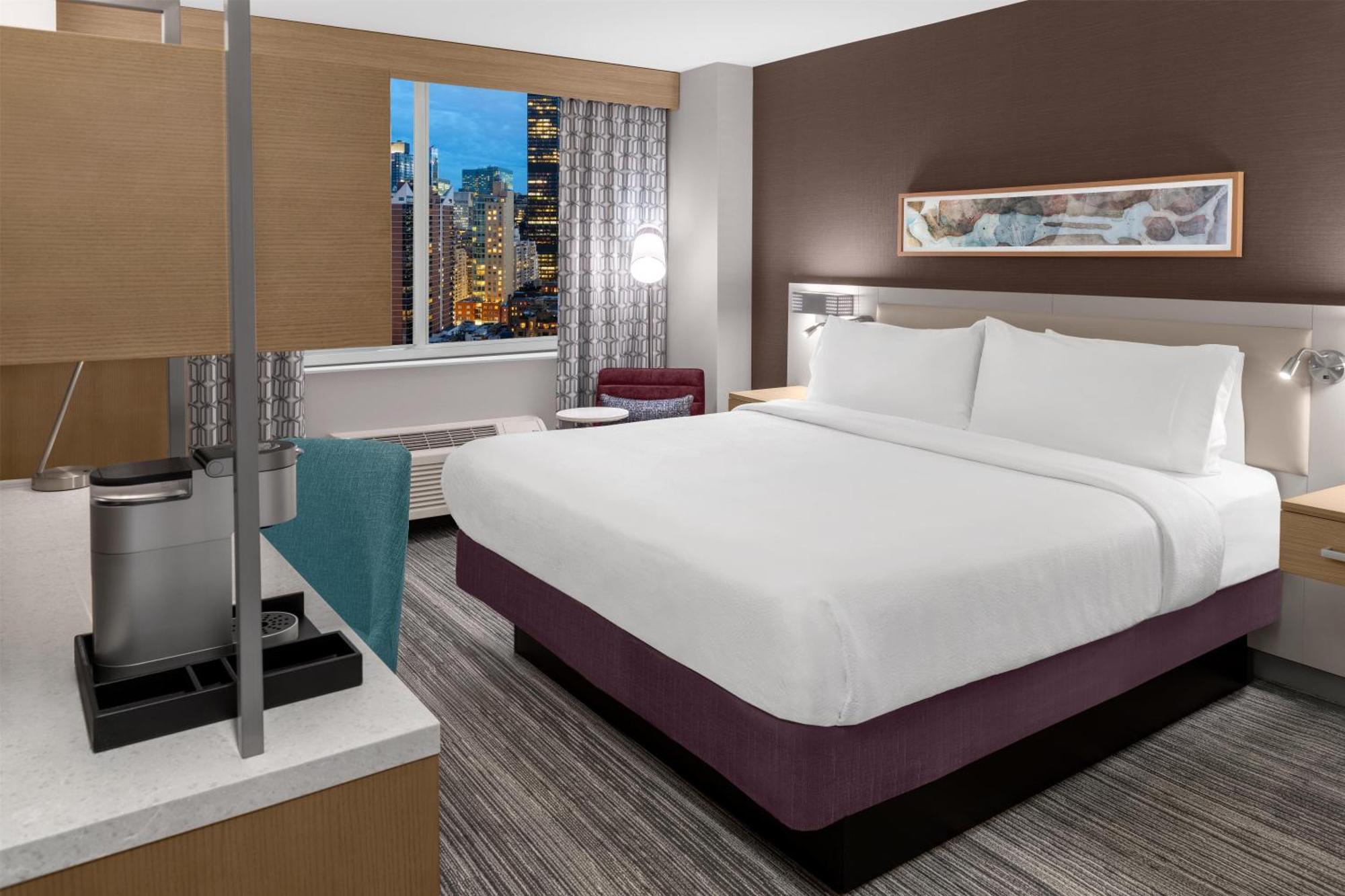 Chambre Lit King-Size - Vue sur Ville