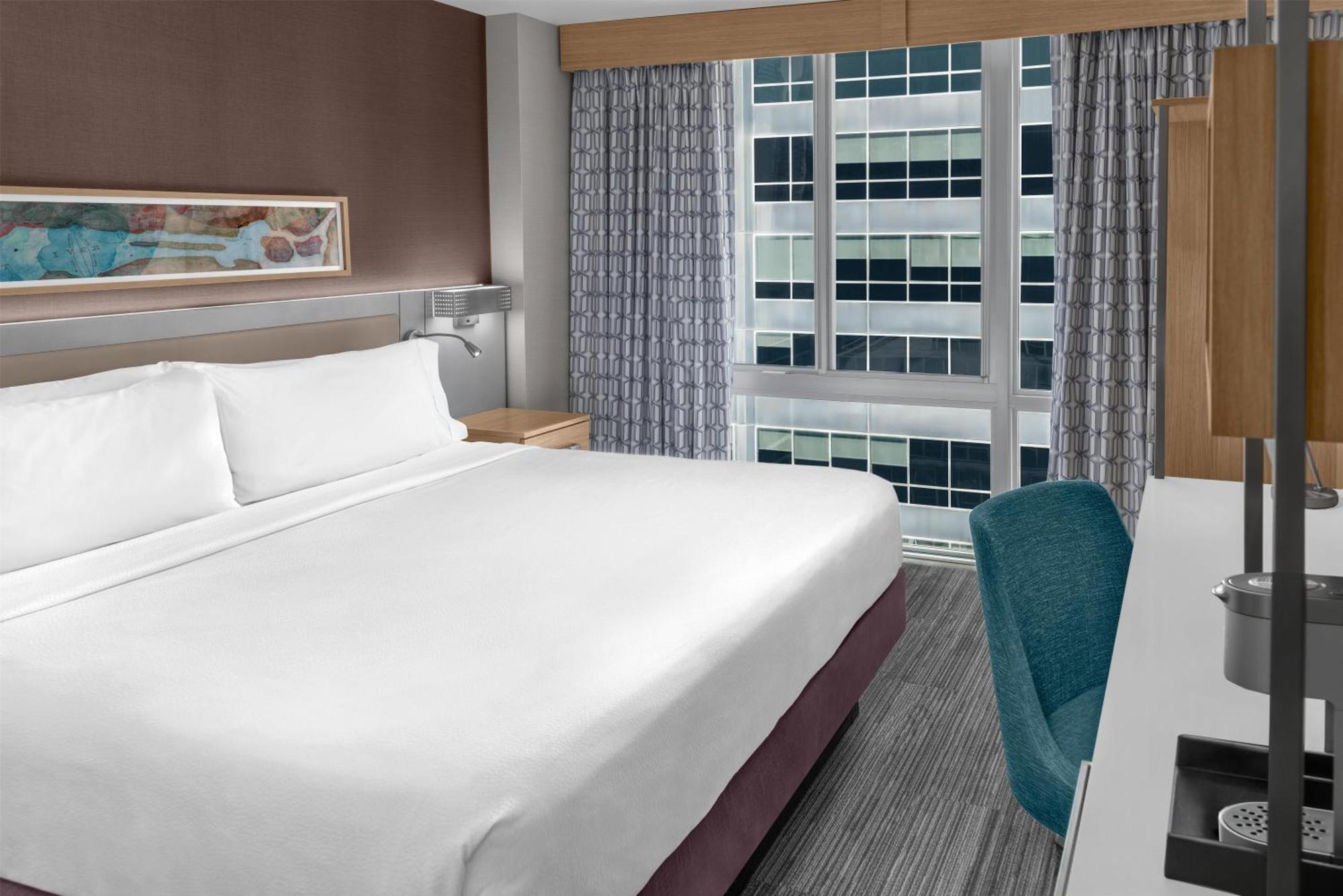 Chambre Lit King-Size avec Baie Vitrée