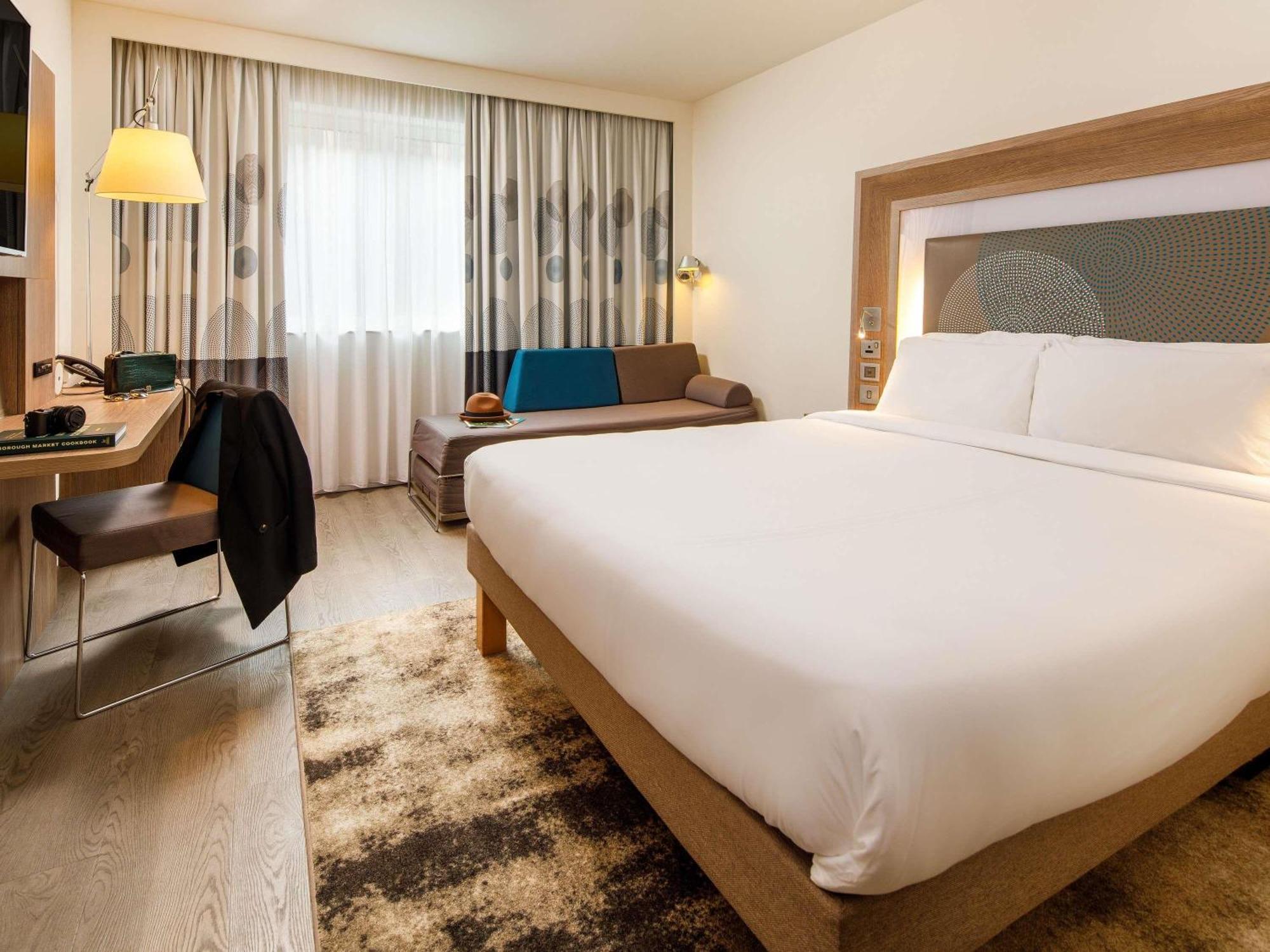 Superior Queen Room with One Queen Bed and One Single Sofa Bed