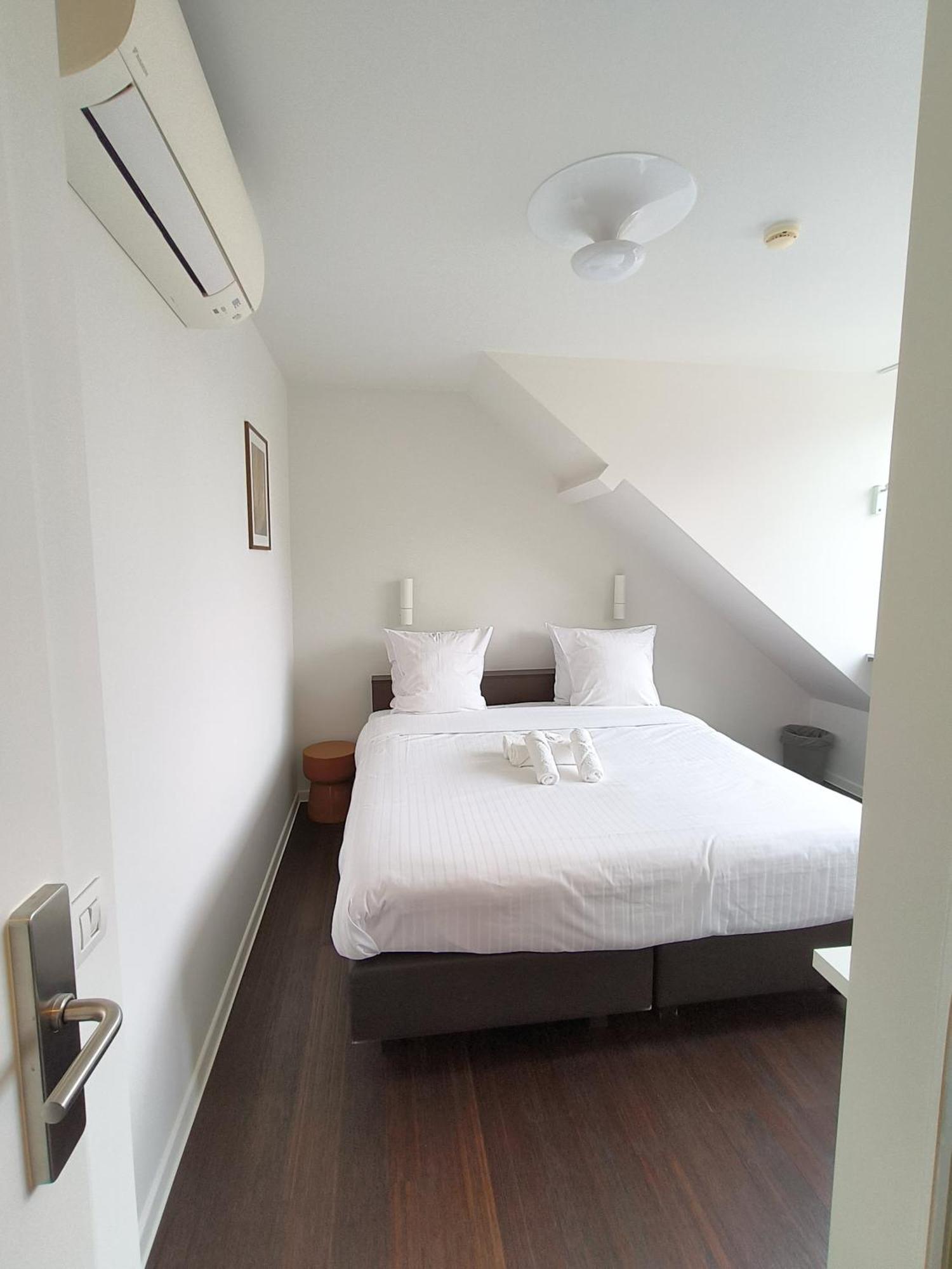 Habitación Doble Pequeña