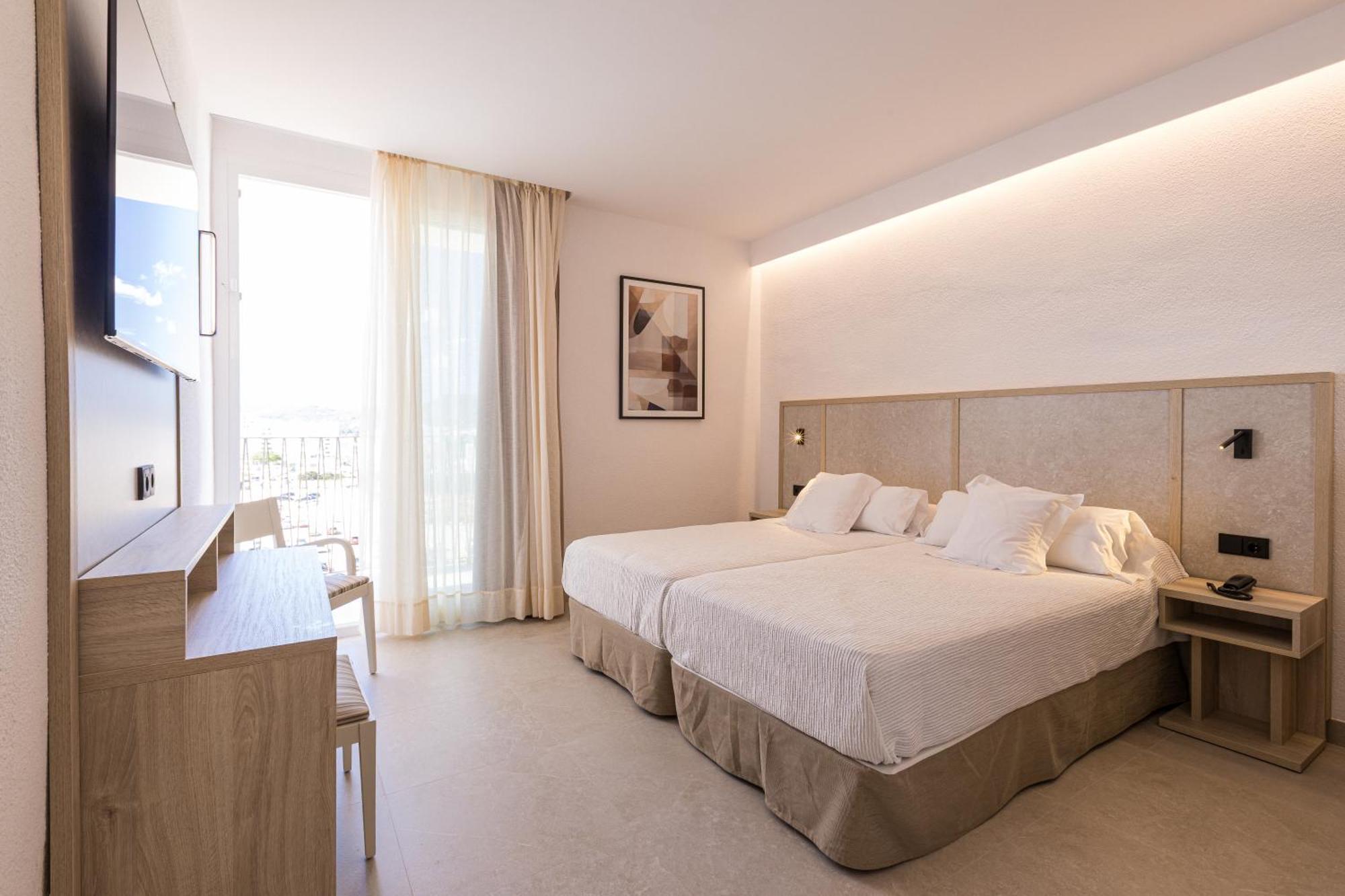 Double or Twin Room Extra Bed