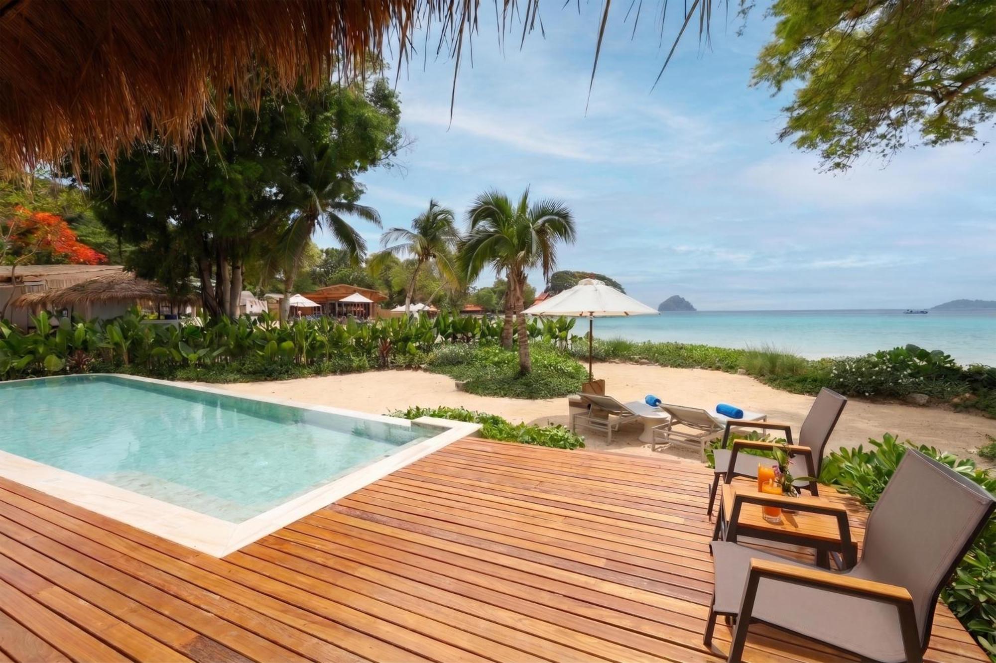 Beachfront Pool Villa