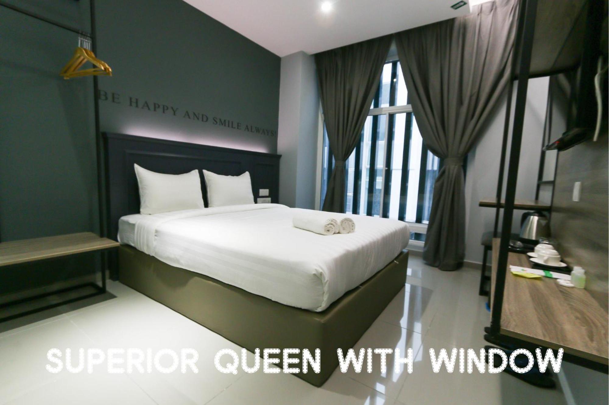 Superior Queen Room Window