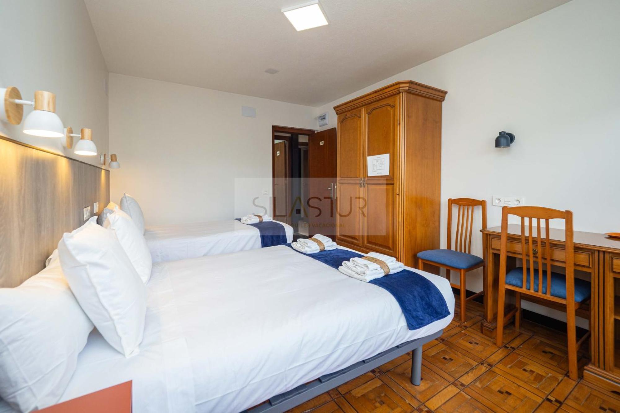 Triple Room Private External Bathroom