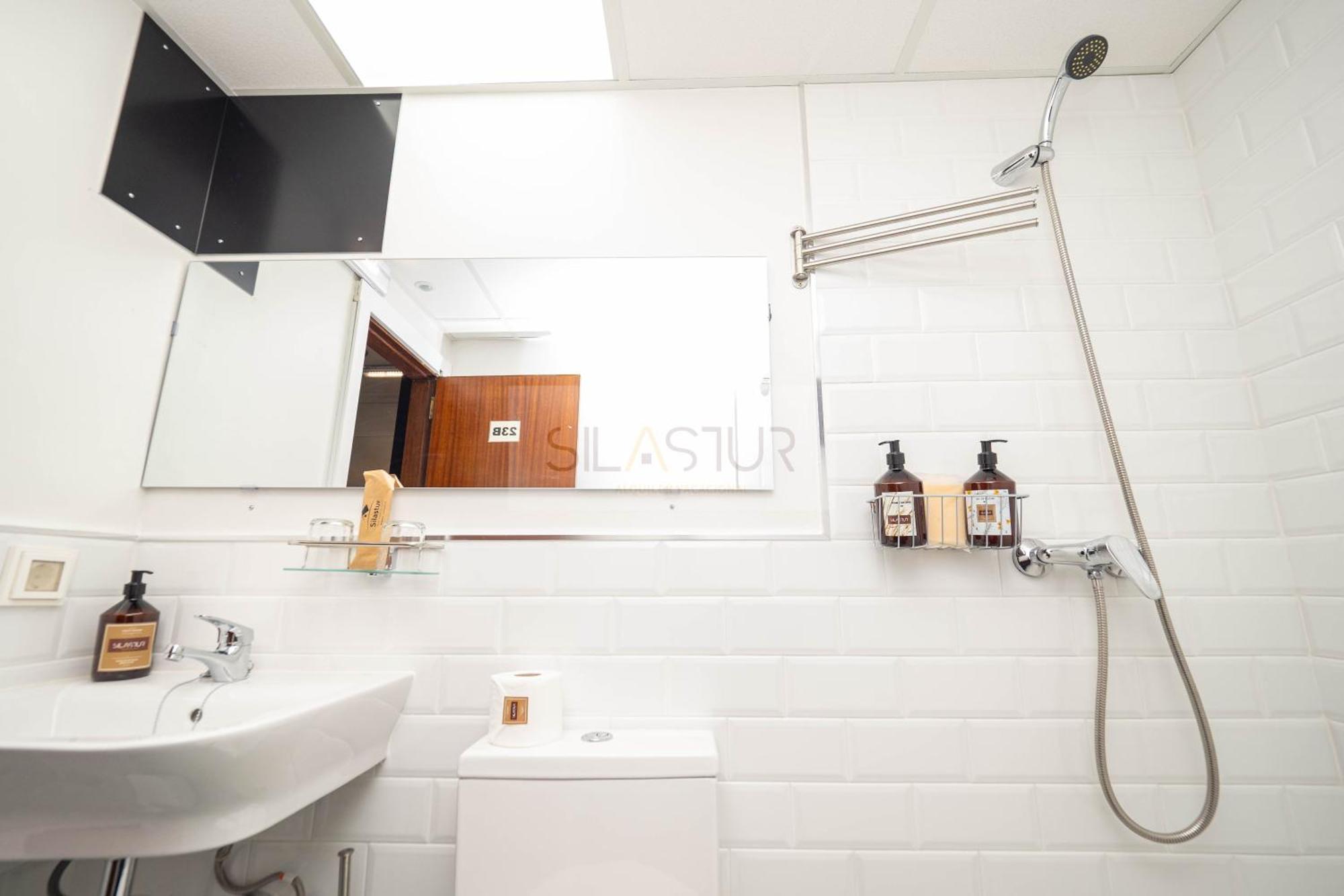 Triple Room Private External Bathroom