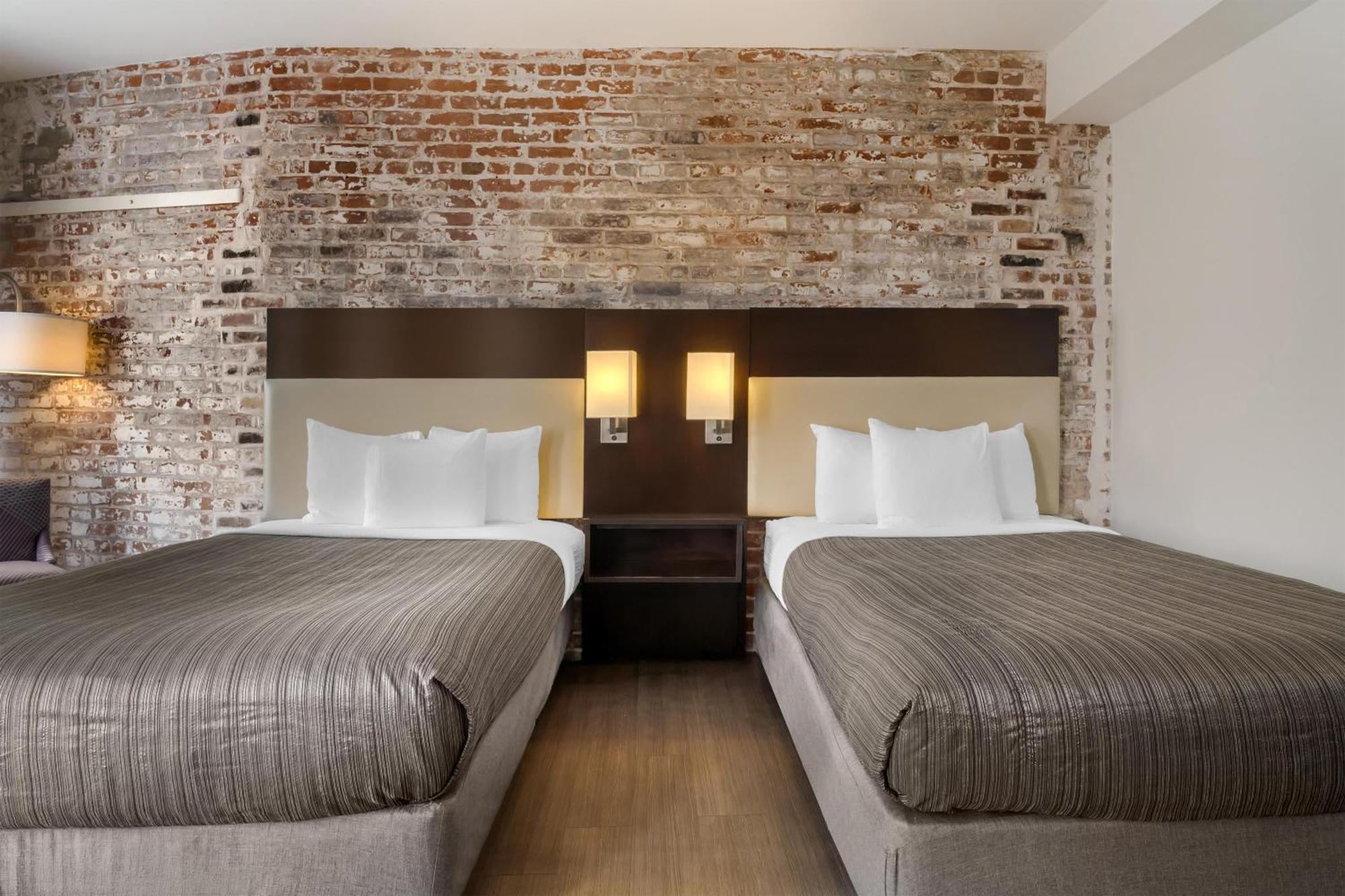 Double Room Two Double Beds Spa Bath No Window or Non-Smoking
