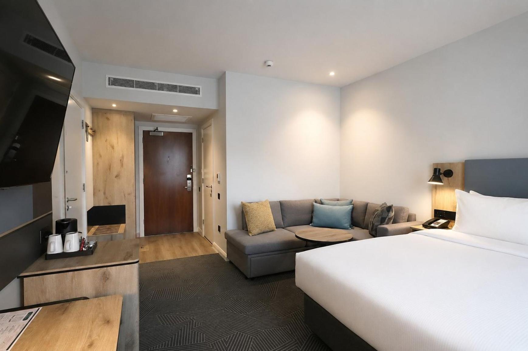 Premium Zimmer mit Queensize-Bett und Schlafsofa