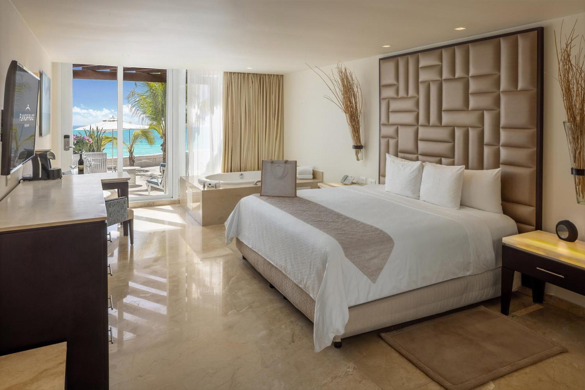 Superior Walk Out Suite Ocean Front Kids & Teens