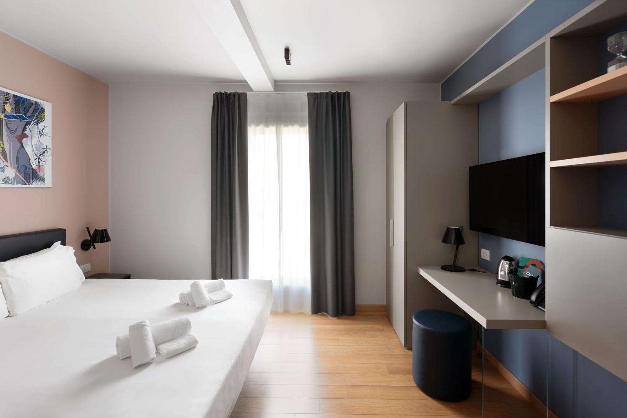 Wizard King Size Bed MINIBAR