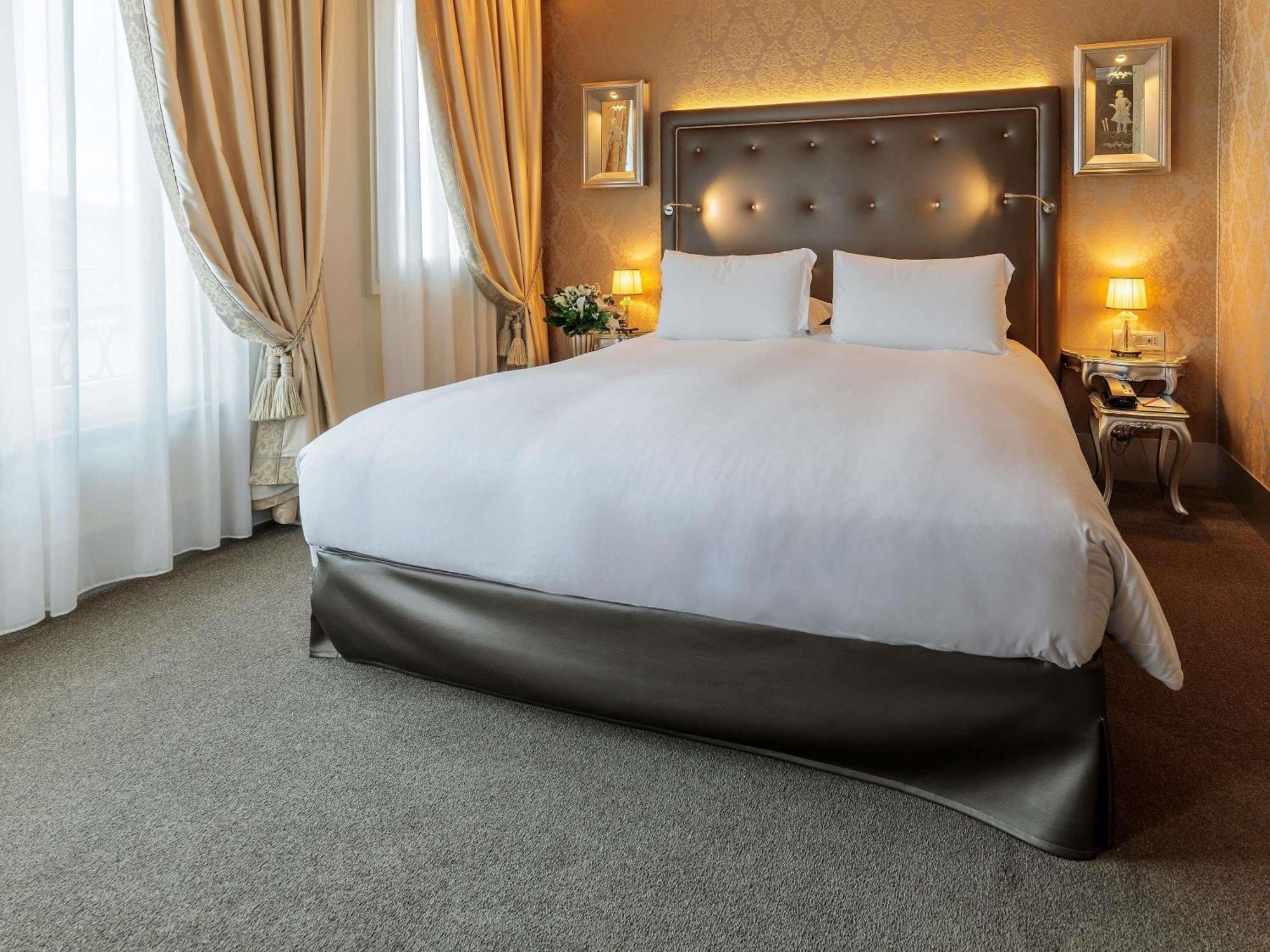 Superior Double or Twin Room Garden or City View