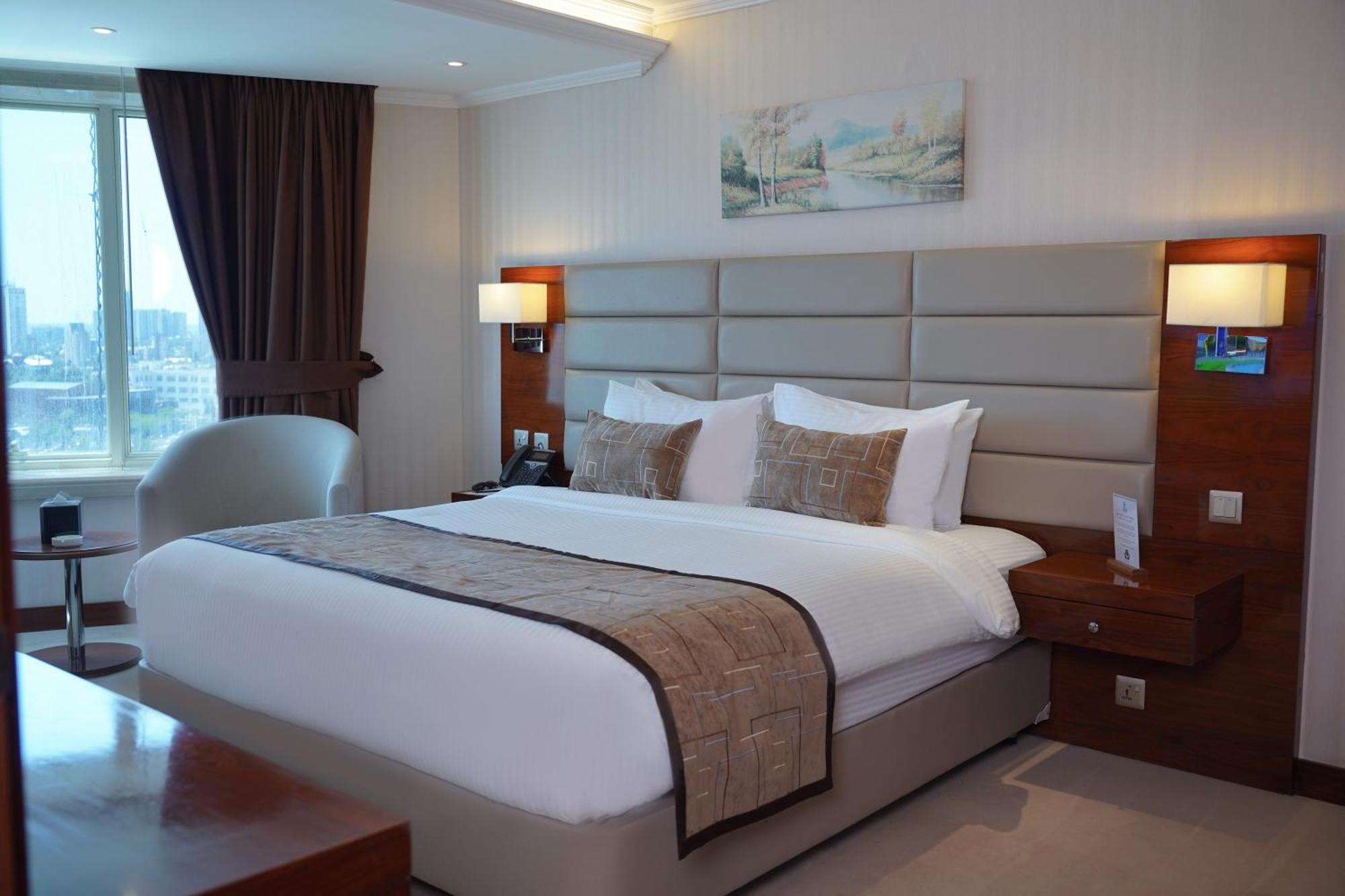 Deluxe King Room